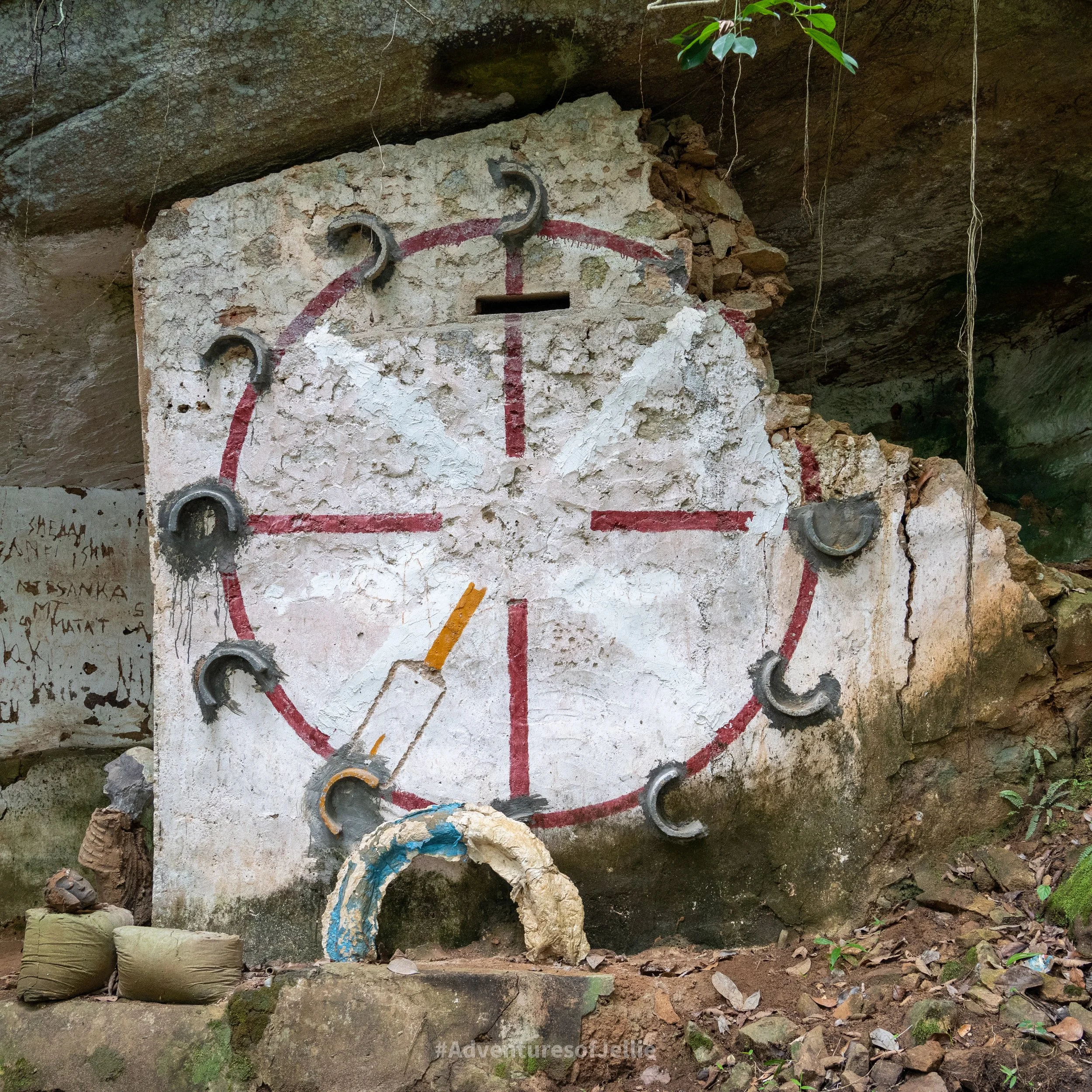 A Buddhist painting outside the Cittavisuddhi Lena cave