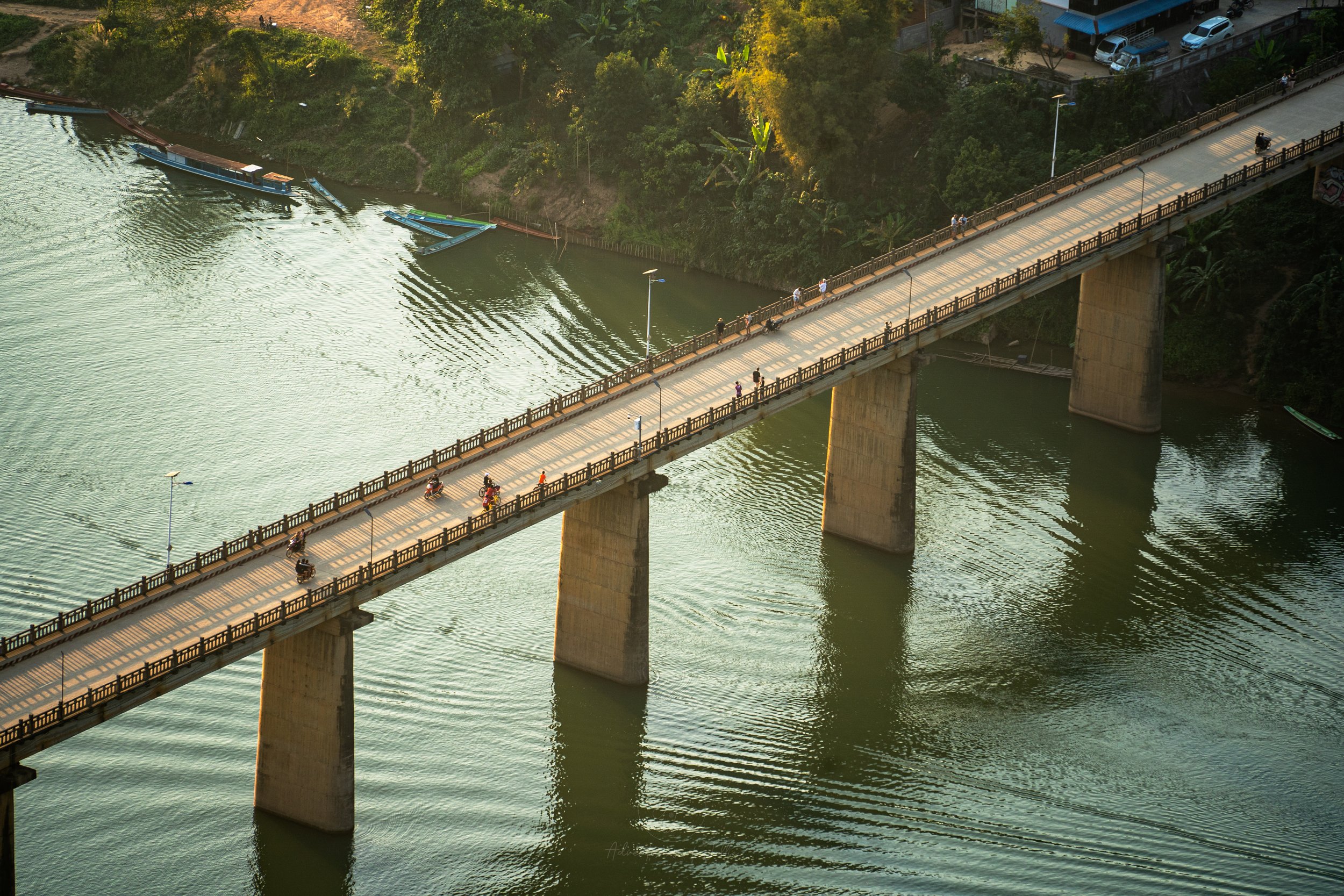 Nong Khiaw Bridge - Nong Khiaw.jpg