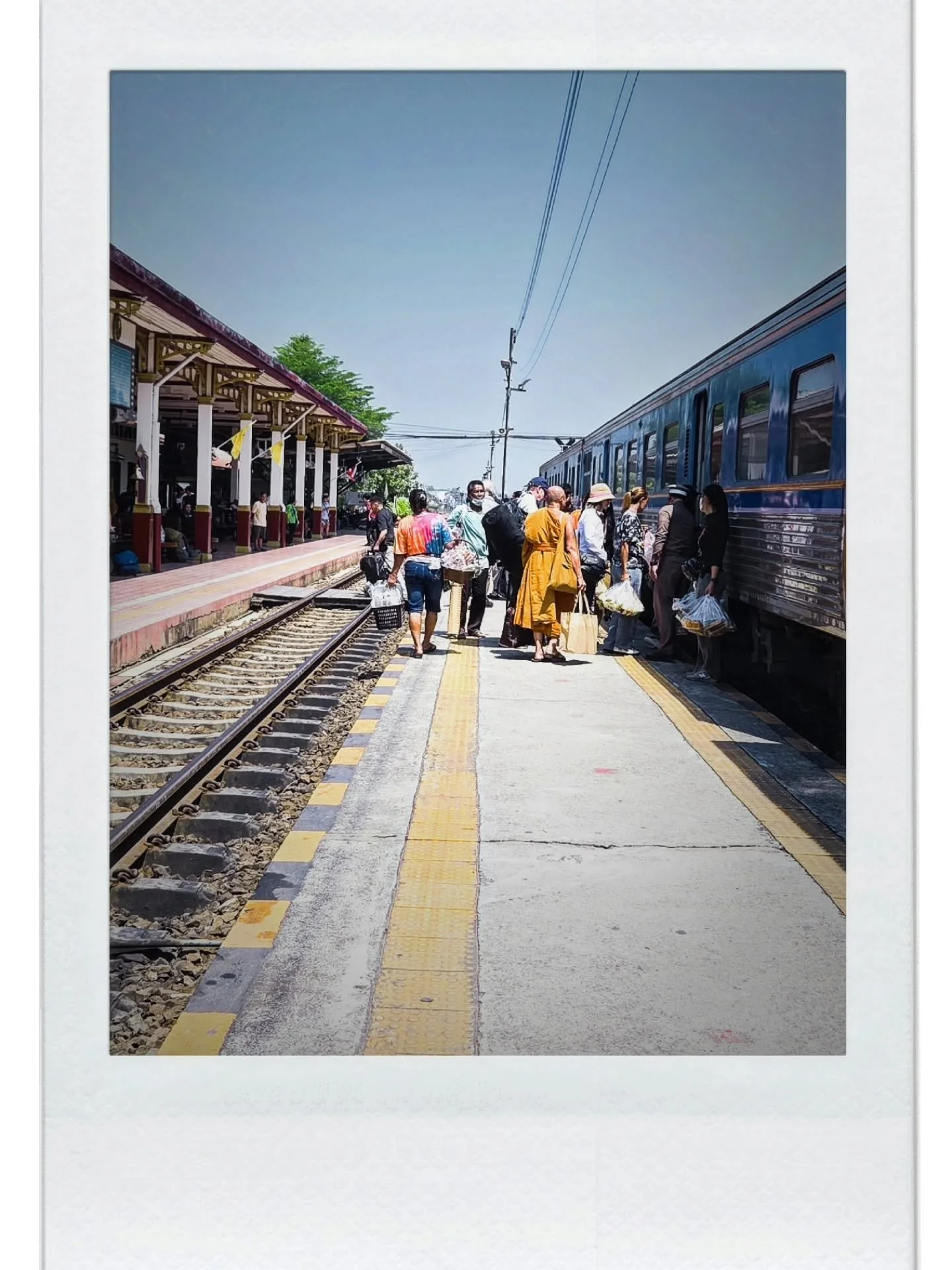 A train trip to Ayutthaya is always a good idea 🚂

If you're in Bangkok it's so easy to visit the ancient Thai capital. Ayutthaya is full of fantastic food, incredible temples and beautiful ruins and for 20 baht a journey, it's a complete bargain! ?