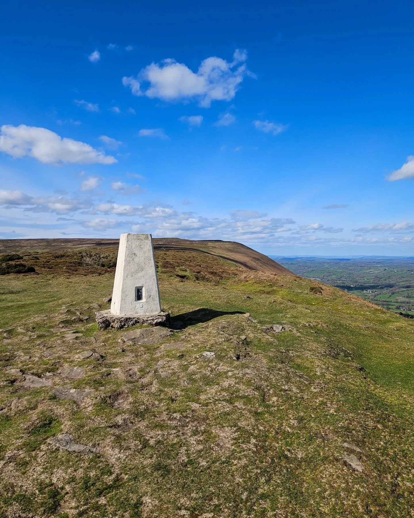 It's been a while since we posted anything on here. As always, time has completely disappeared and somehow it's June already!

So here's just some of what we've been up to since our return from Bangkok, starting with a very sunny fortnight in Wales, 