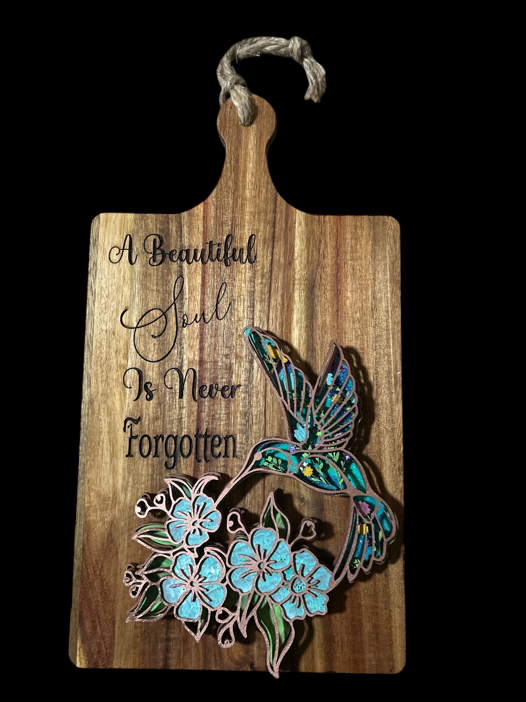 HUMMINGBIRD CUTTING BOARD 7 LAYERED WOOD