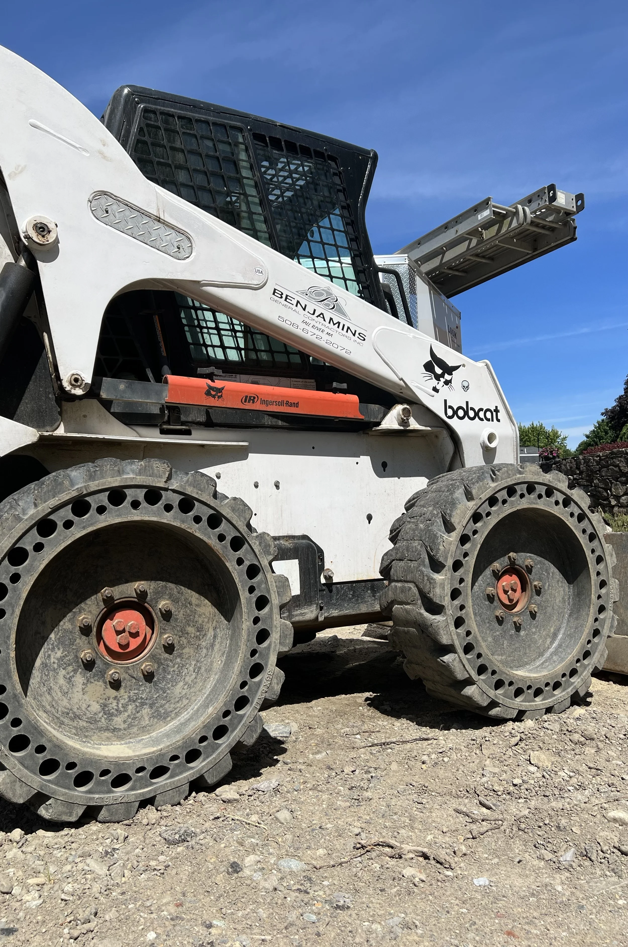 Beautiful looking Bobcat display for Benjamins Construction