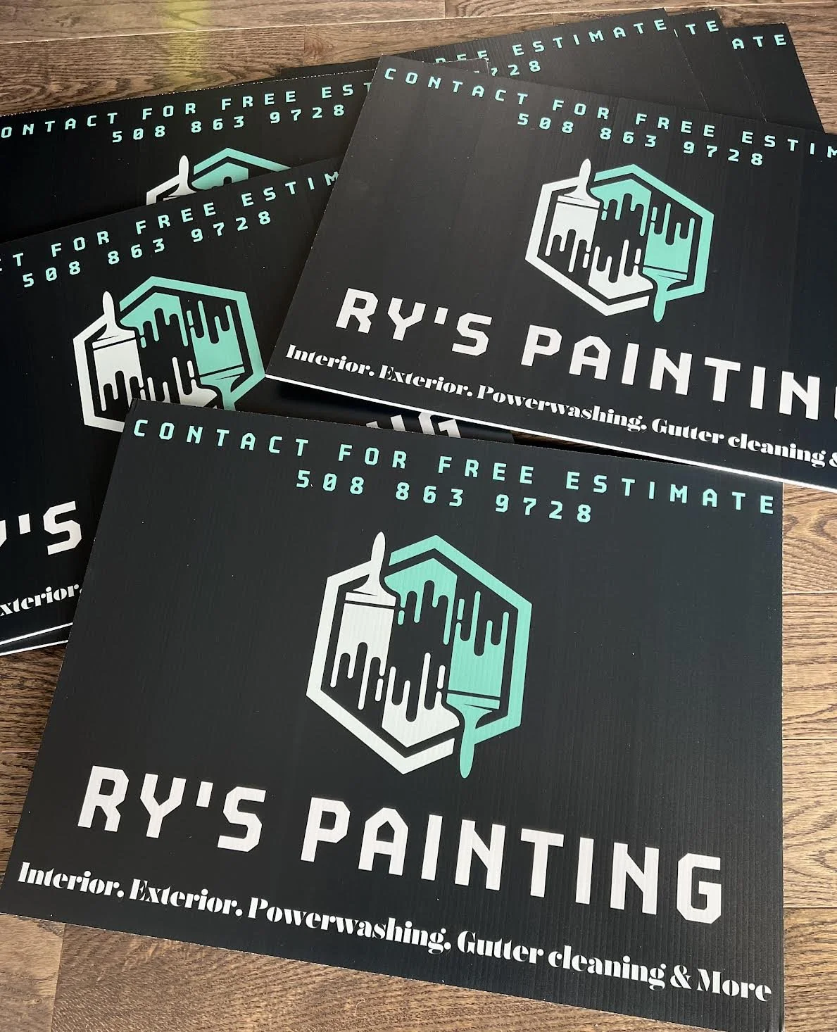Beautiful color combos on these site signs for Ry's Painting!