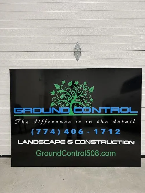 More work for the team at Ground Control. Sign panel for another Dump Trailer!