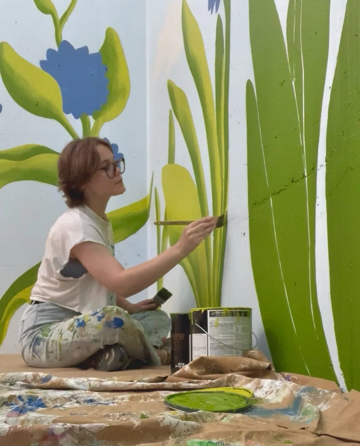 Halfway through a project for @blueplatechicago in Fulton Market, painting with the lovely @nathimix 🦋

This mural is total 3 flights of stairs with 6 larger landings!! It&rsquo;s been such a great experience so far, I can&rsquo;t wait to share the 