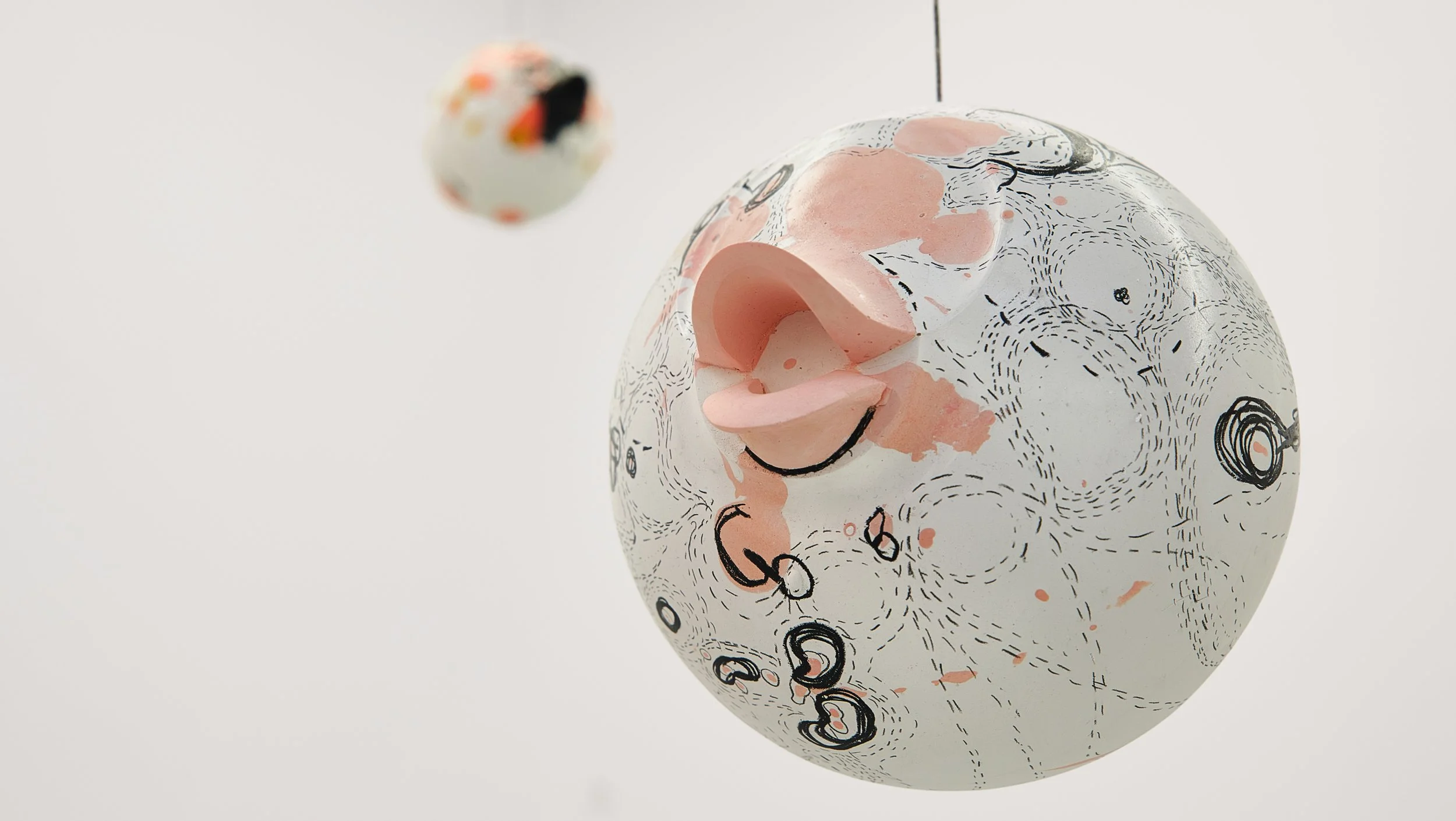 Hollow Bones, 2025, installation view, Marc Bibiloni Gallery Madrid, ES, Fotocredit: Juan Borgognoni