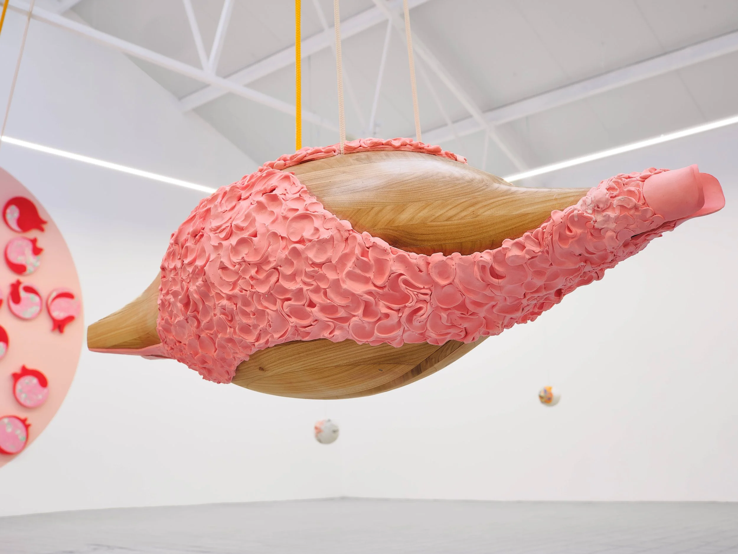 Hollow Bones, 2025, installation view, Marc Bibiloni Gallery Madrid, ES, Fotocredit: Juan Borgognoni