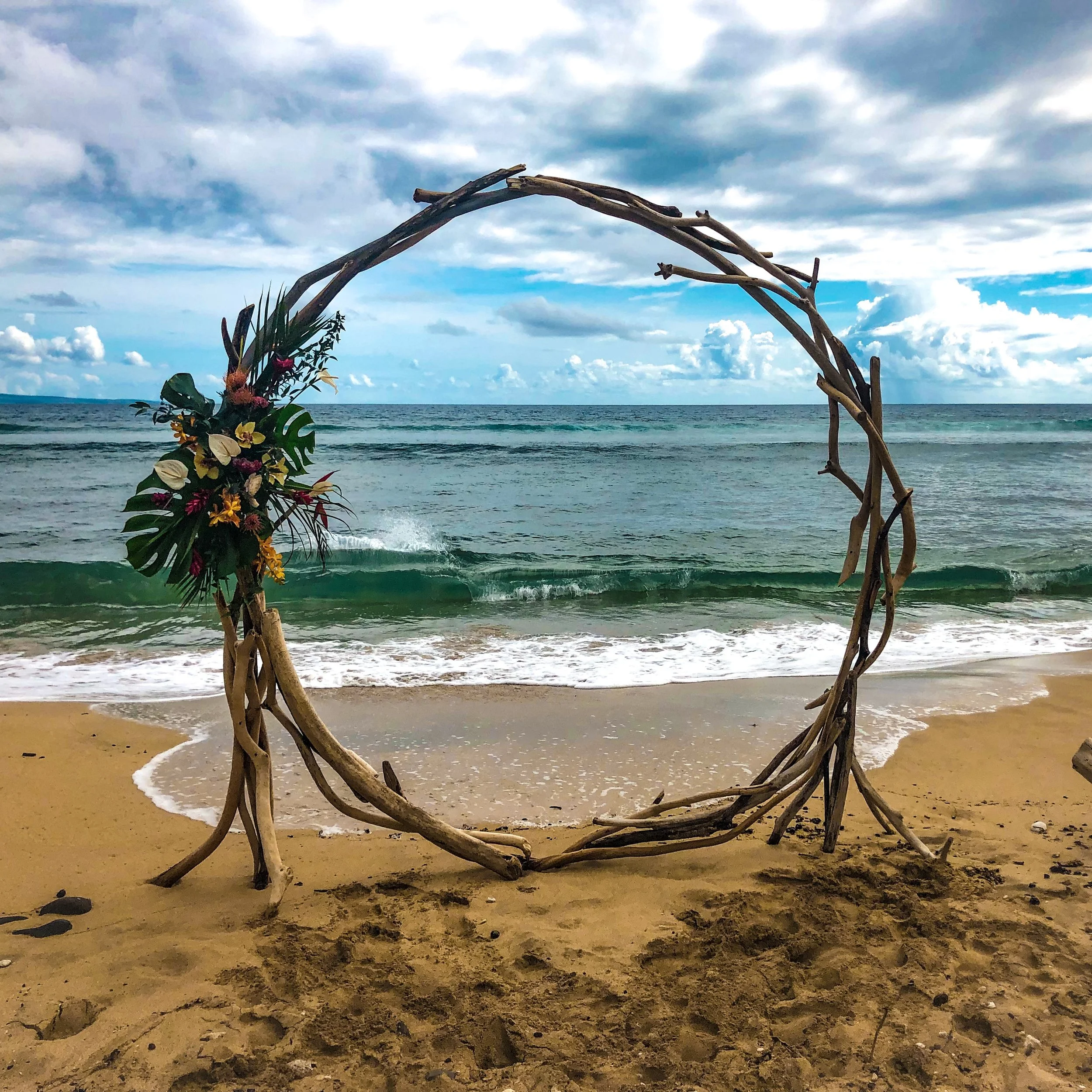 Aloha Wedding Arches | Hawaii Wedding + Event Arches