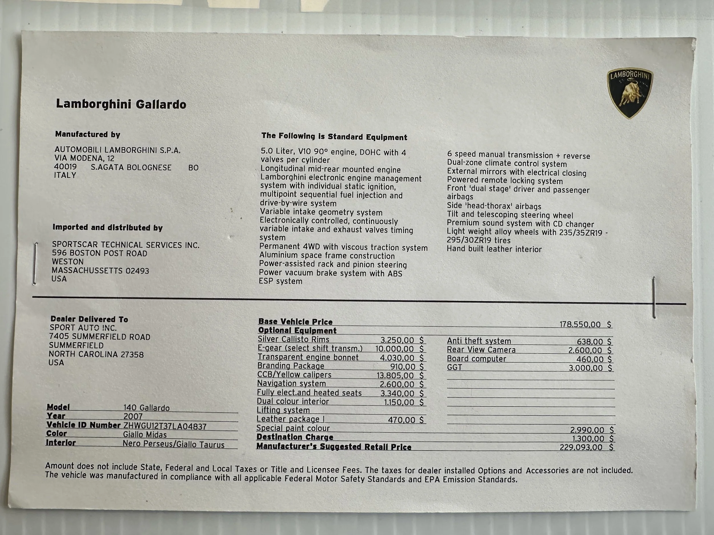 Information sheet for a Lamborghini Gallardo including technical specifications, standard equipment, optional equipment, and pricing details. The sheet indicates the manufacturer as Automobili Lamborghini S.P.A. in Italy, imported and distributed by 