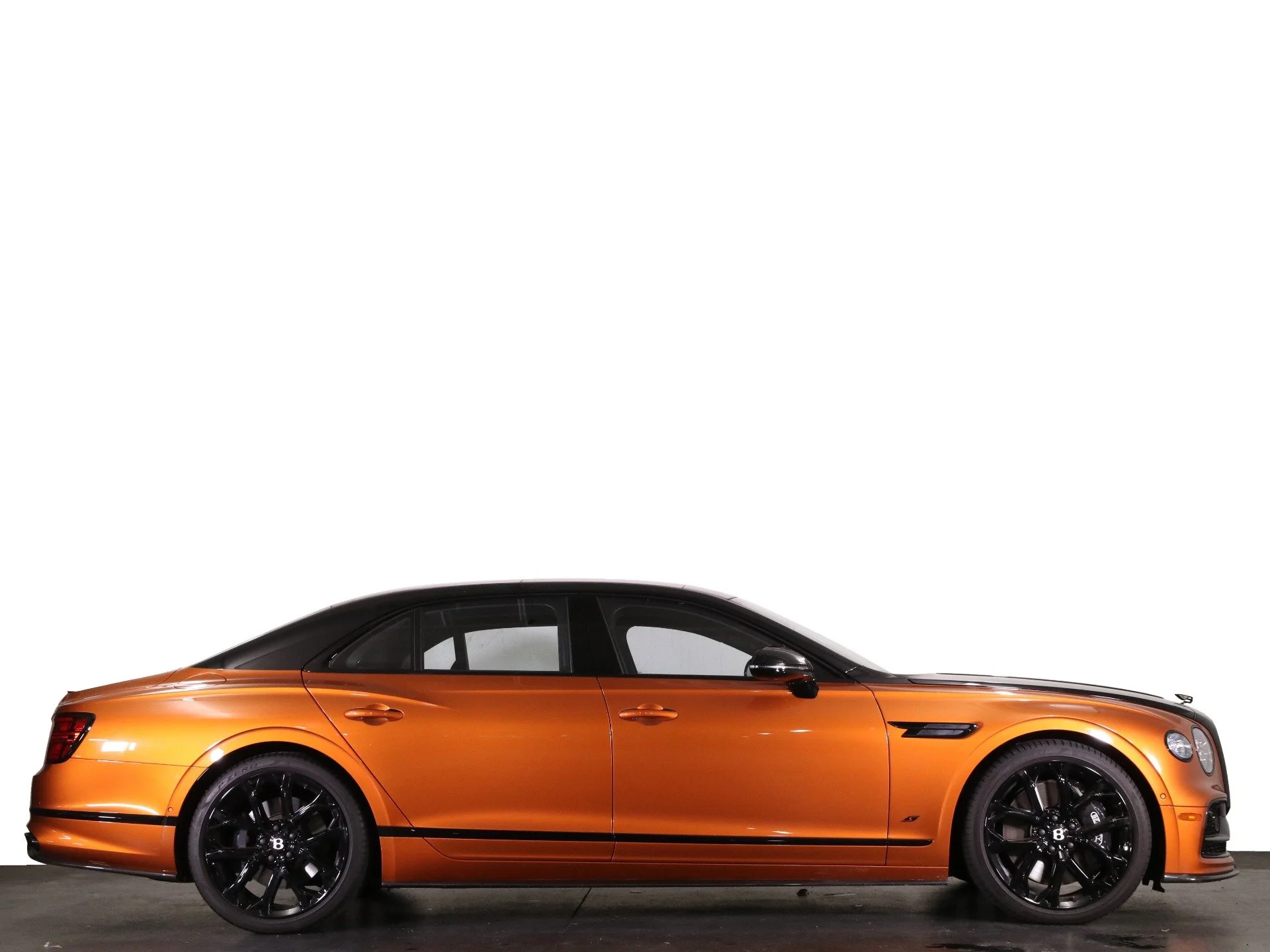 New-2024-Bentley-Flying-Spur-S-1732874371-5.jpg