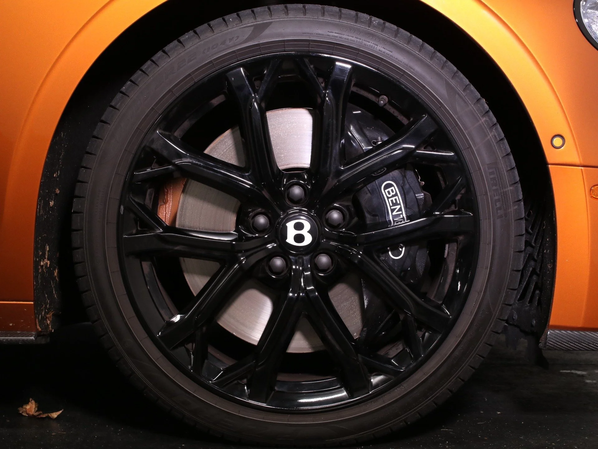 New-2024-Bentley-Flying-Spur-S-1732874371-6.jpg