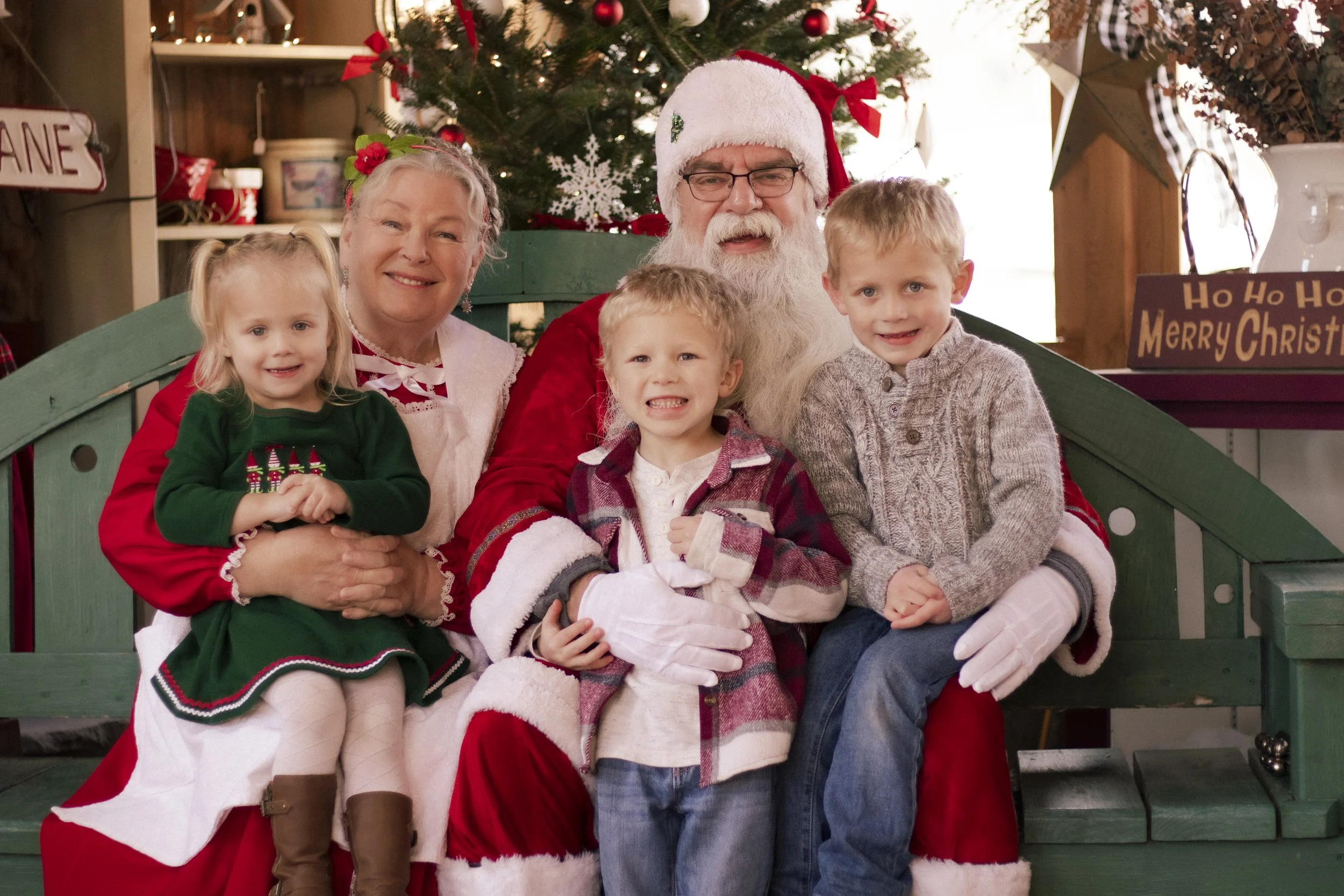 Family Christmas30.JPG