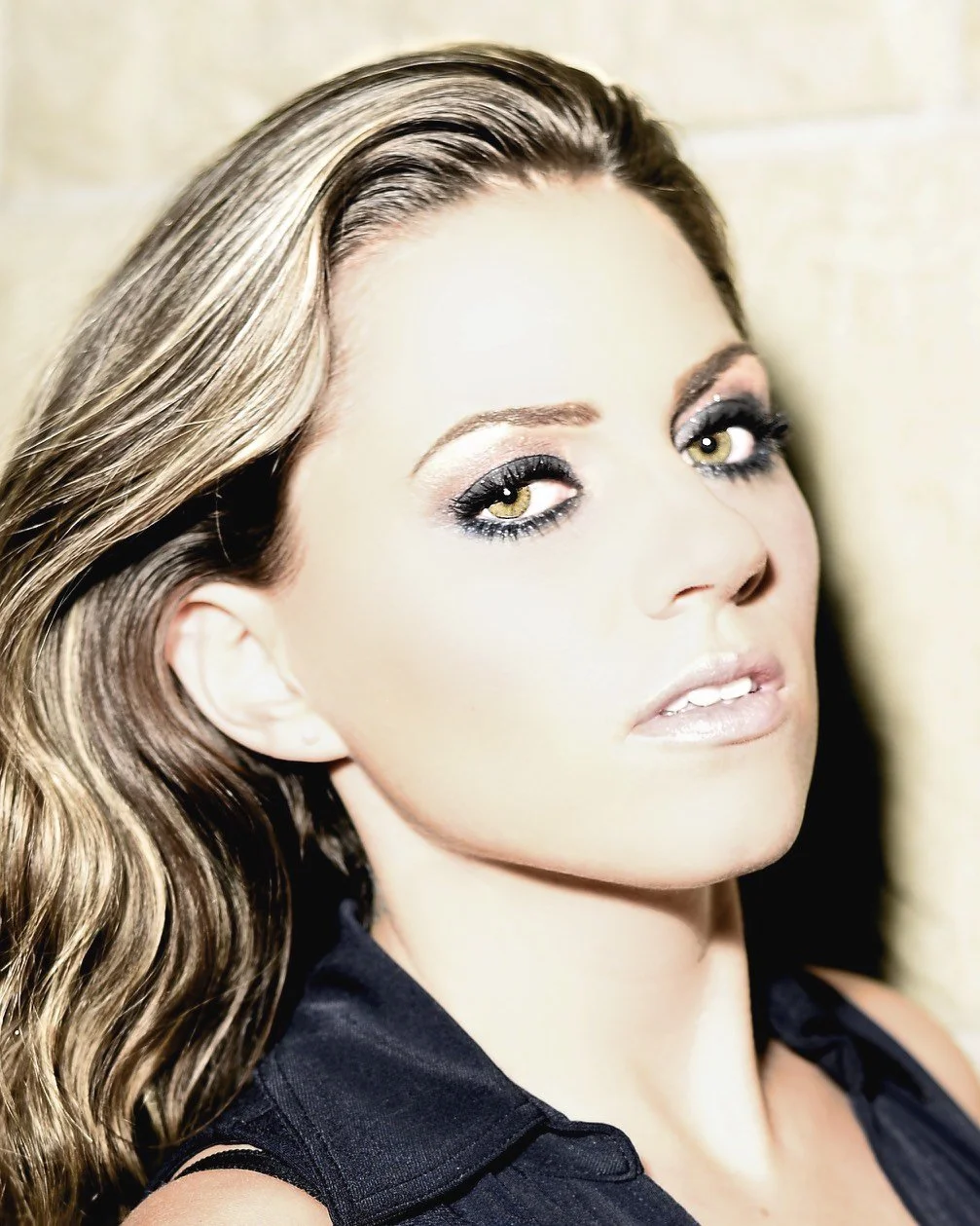 Makeup by Destiny Ezurs, based out of Fort McMurray