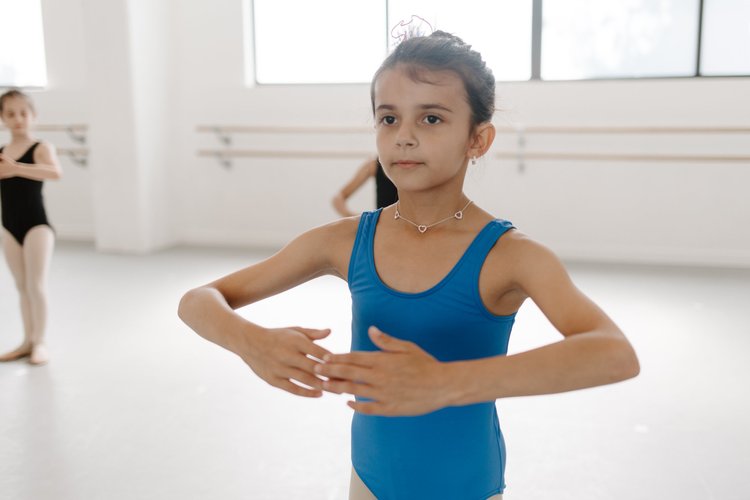 A dancer in class at Neighborhood Ballet