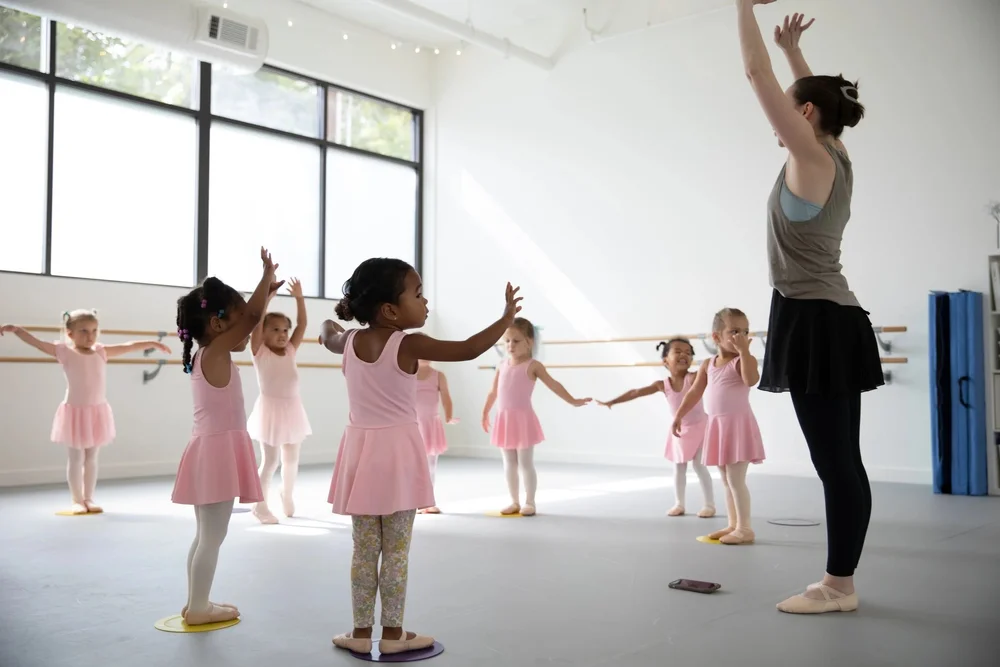 Students in a ballet class at Neighborhood Ballet
