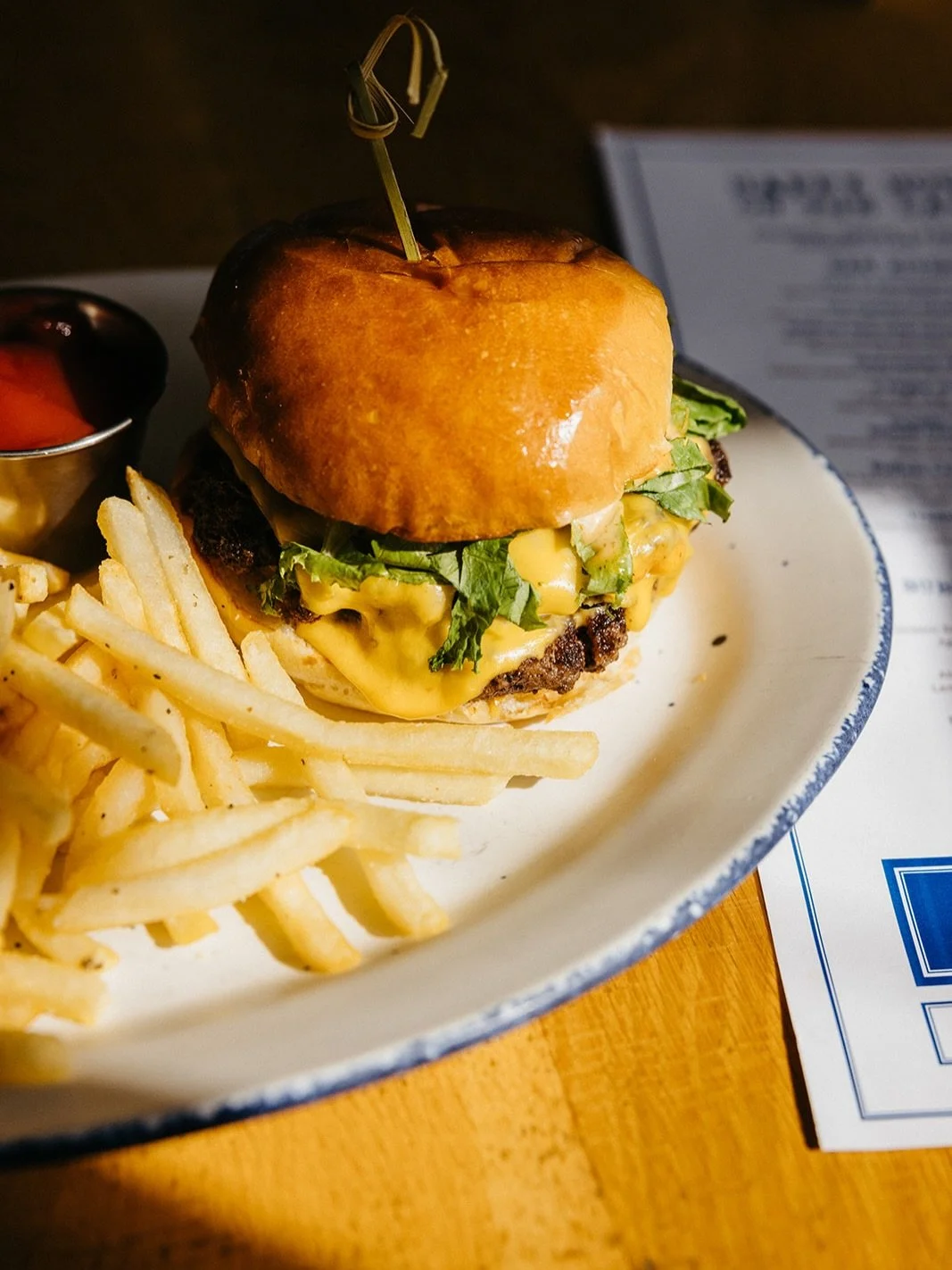 Sun&rsquo;s out, buns out🍔