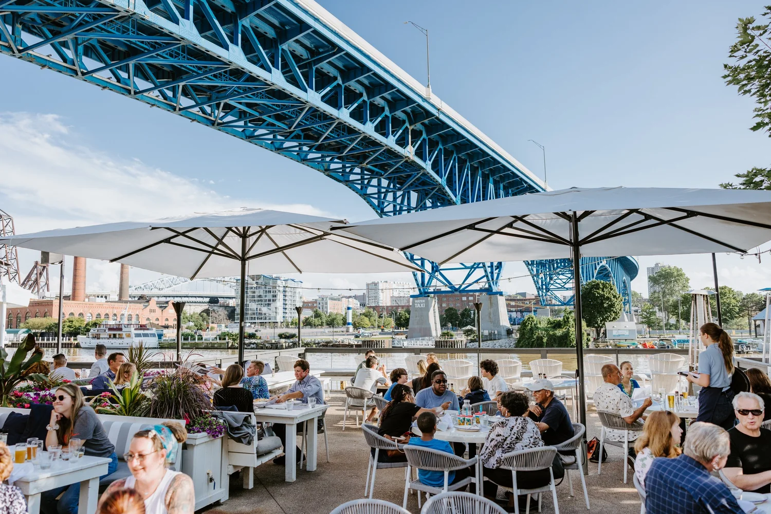 Restaurants In The Flats On The Water