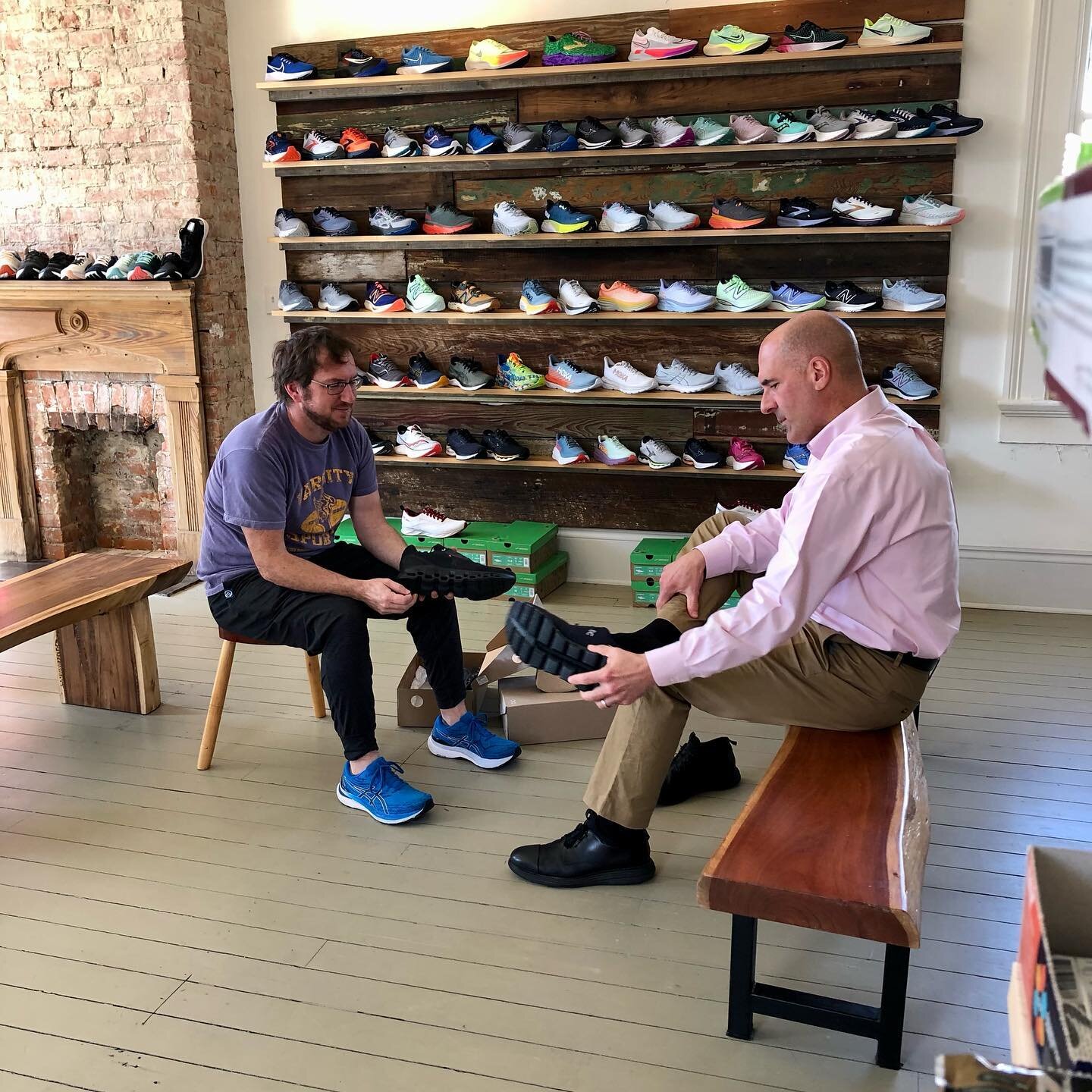 First customer at our new location&hellip;. 👟 
We are open at 5707 Magazine! We can&rsquo;t wait to show you around! 

#runhardliveeasy