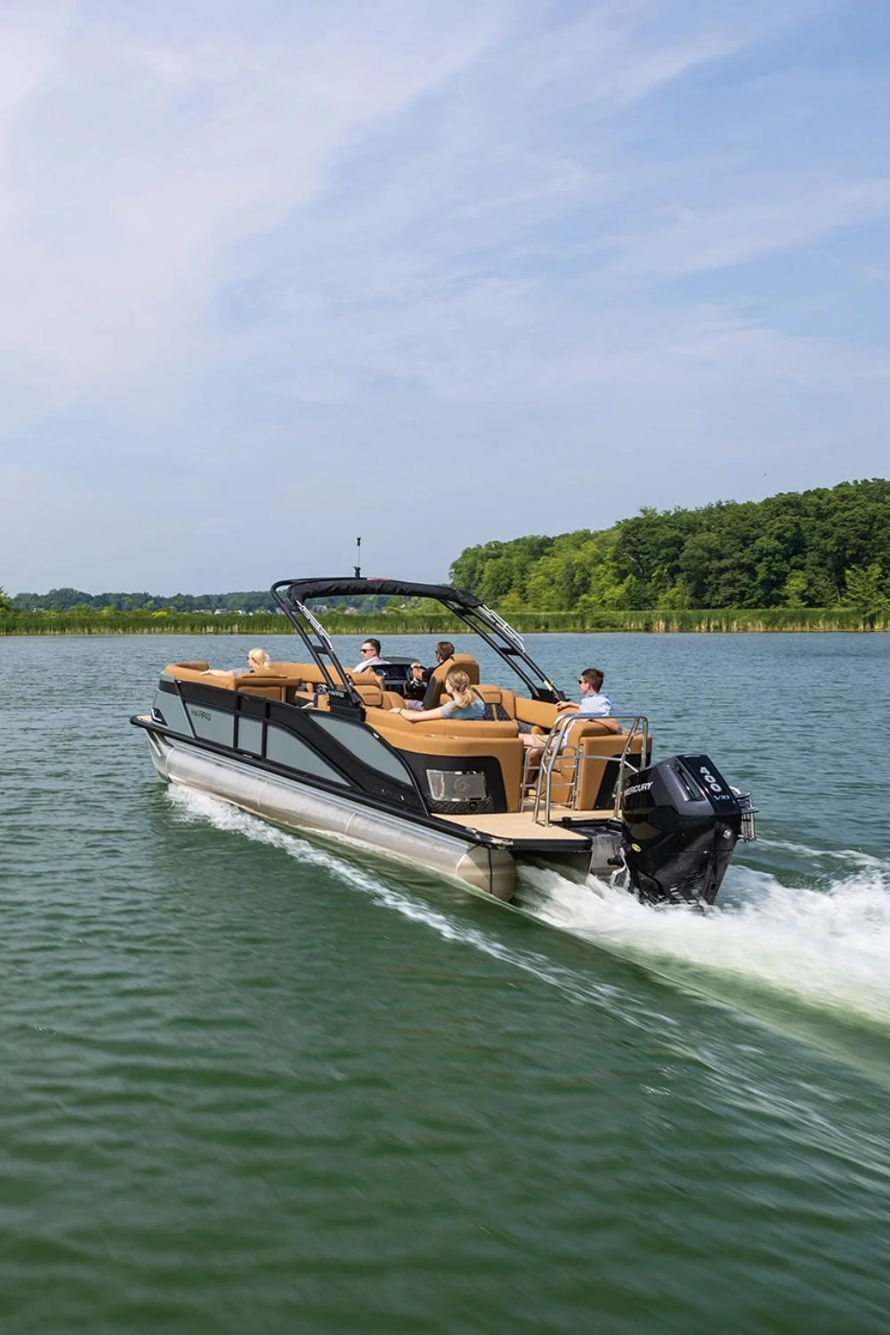 Choosing the Perfect Pontoon Boat for Fishing &amp; Fun