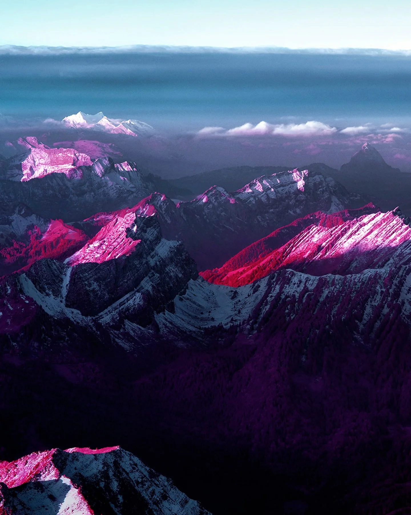 Looking West, St. Gallen 2020 
#contemporaryphotography #stgallen #infraredphotography #fineartphotography