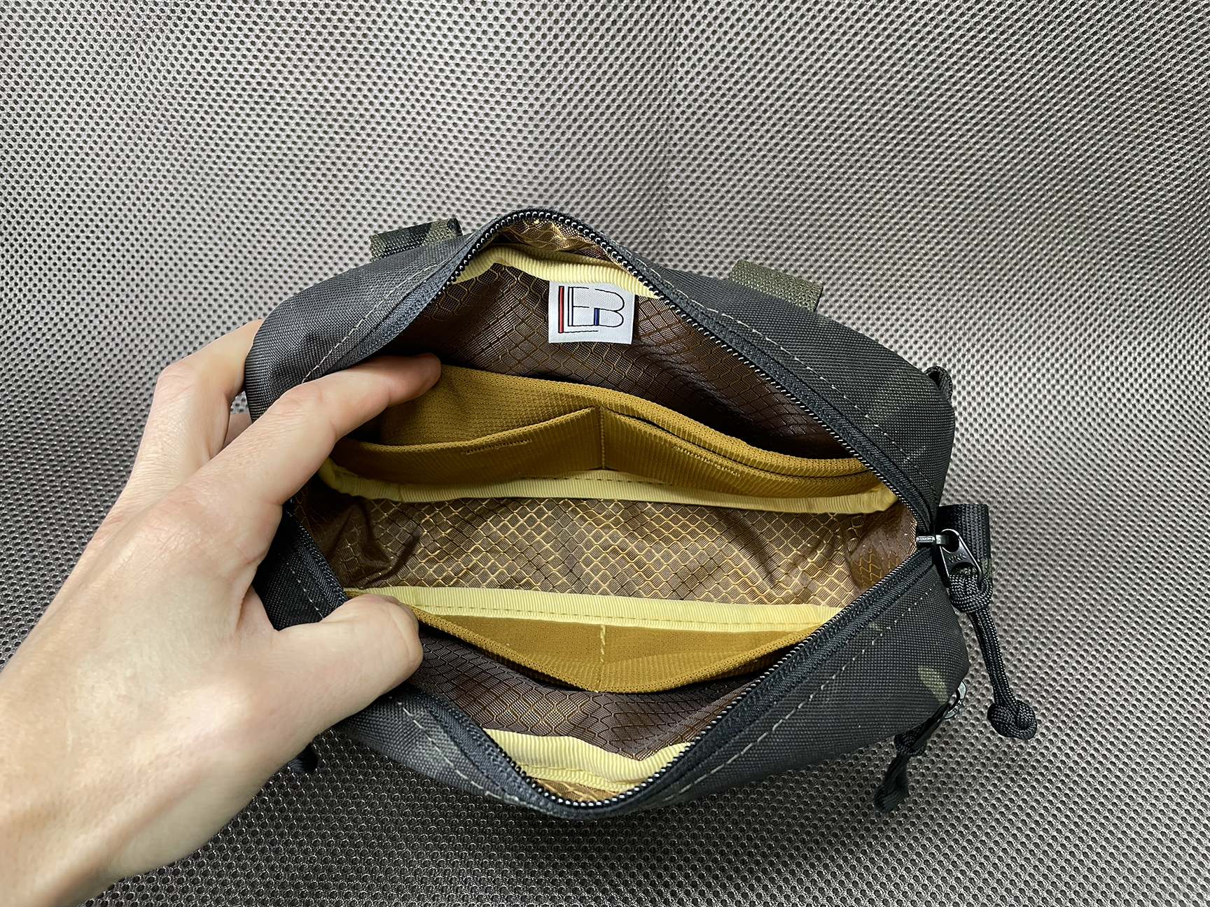 LEB Oct MultiCam Black Diamond Grid Ripstop Brown Gold 04.png
