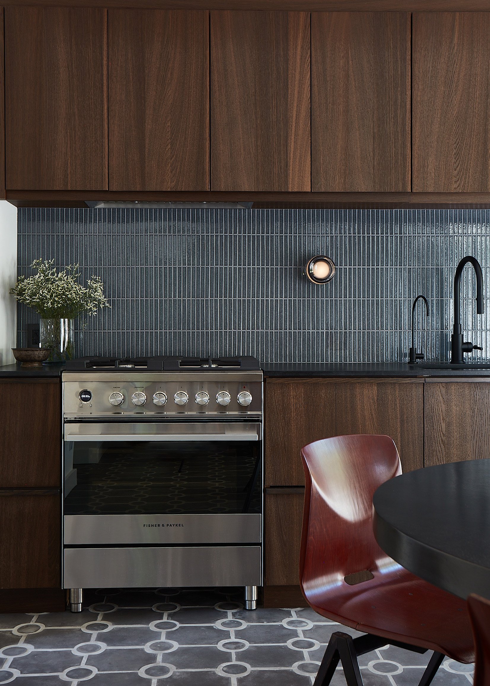 beau-geste-hollywood-townhouse-kitchen-range.jpg