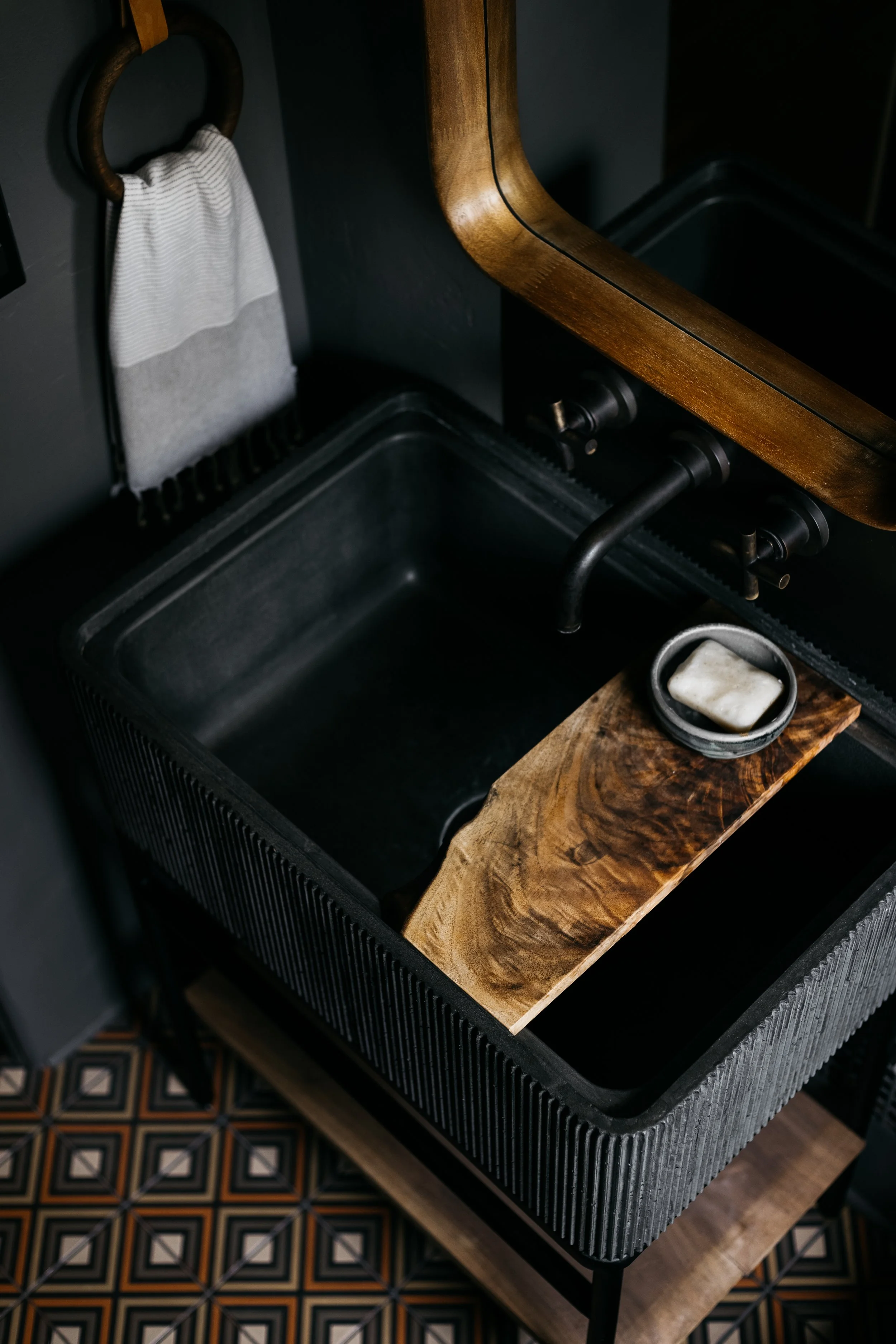 beau-geste-altadena-craftsman-bathroom-sink.jpg