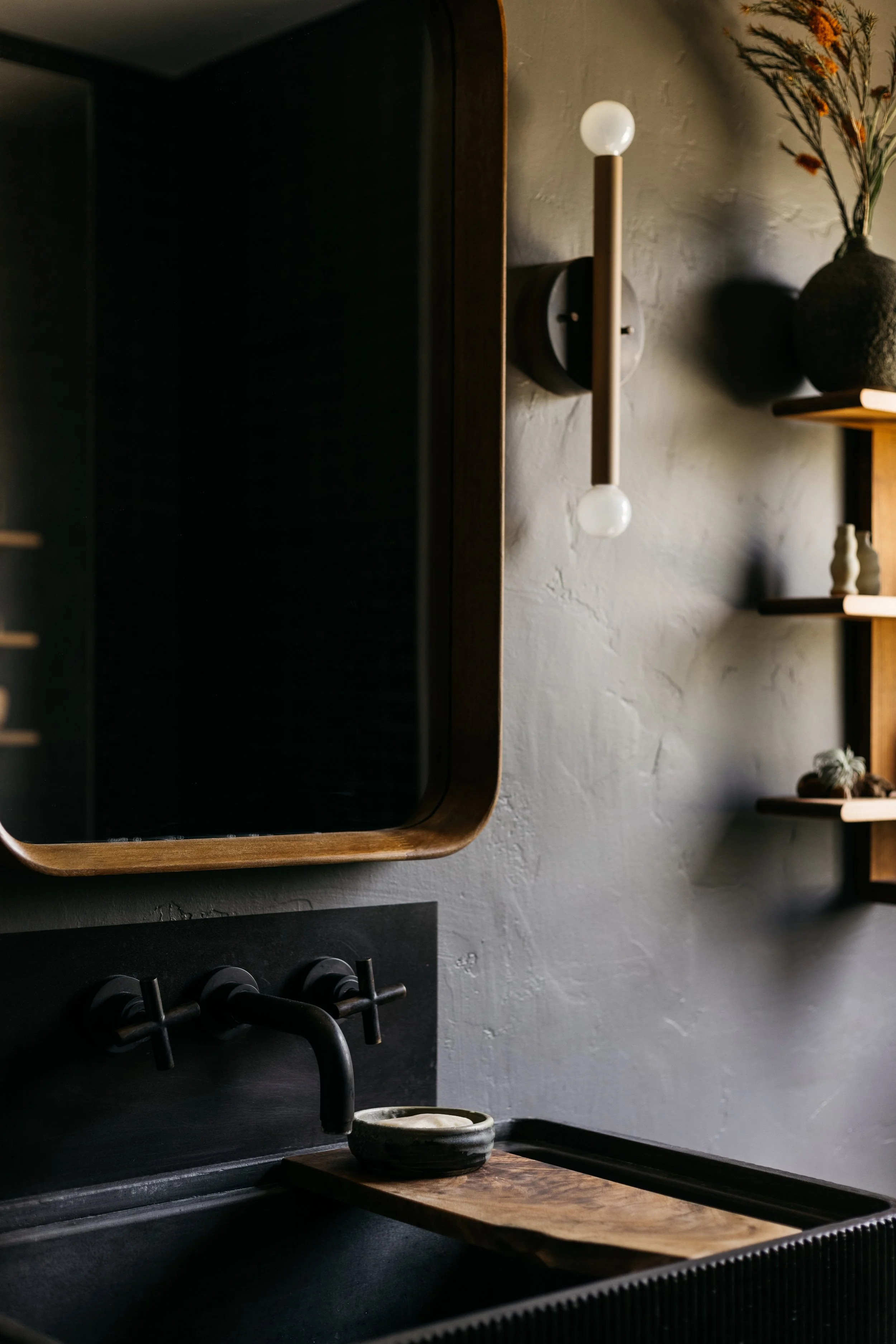 beau-geste-altadena-craftsman-bathroom-mirror.jpg