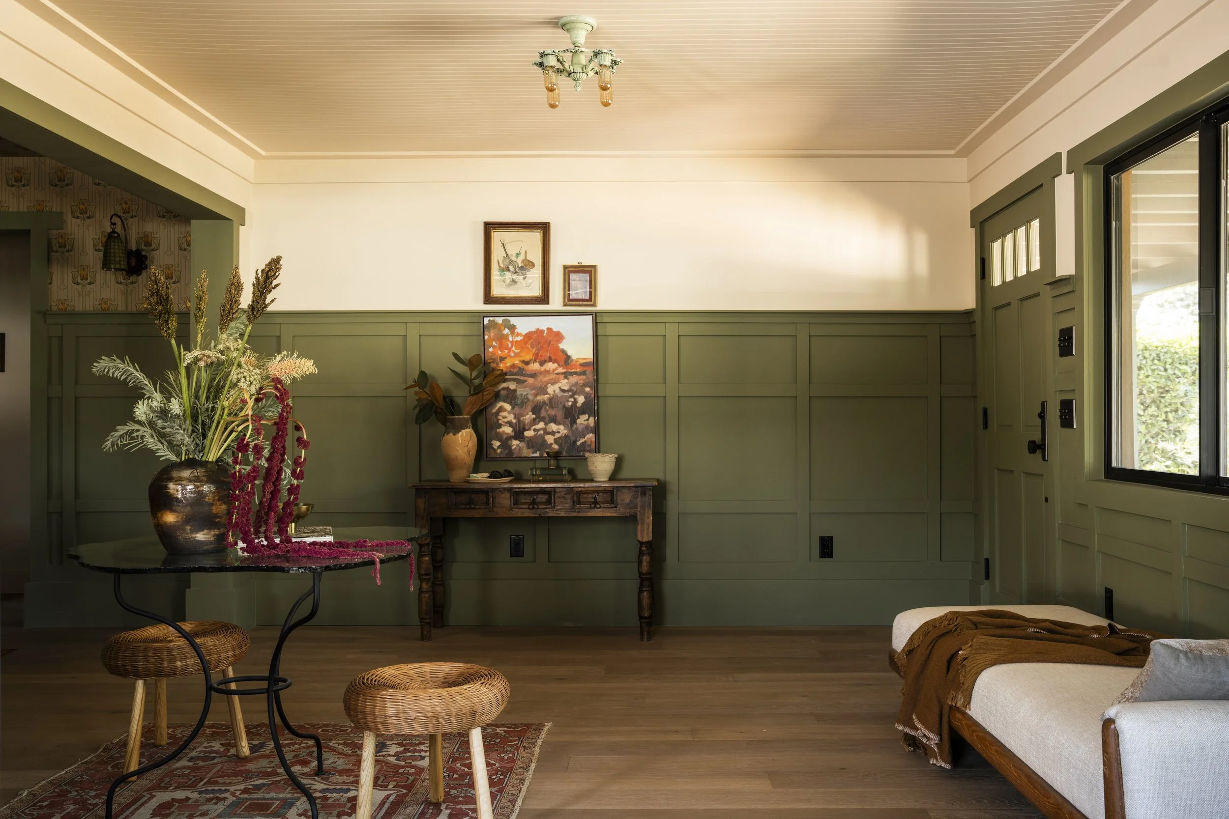 beau-geste-altadena-craftsman-sitting-area.jpg