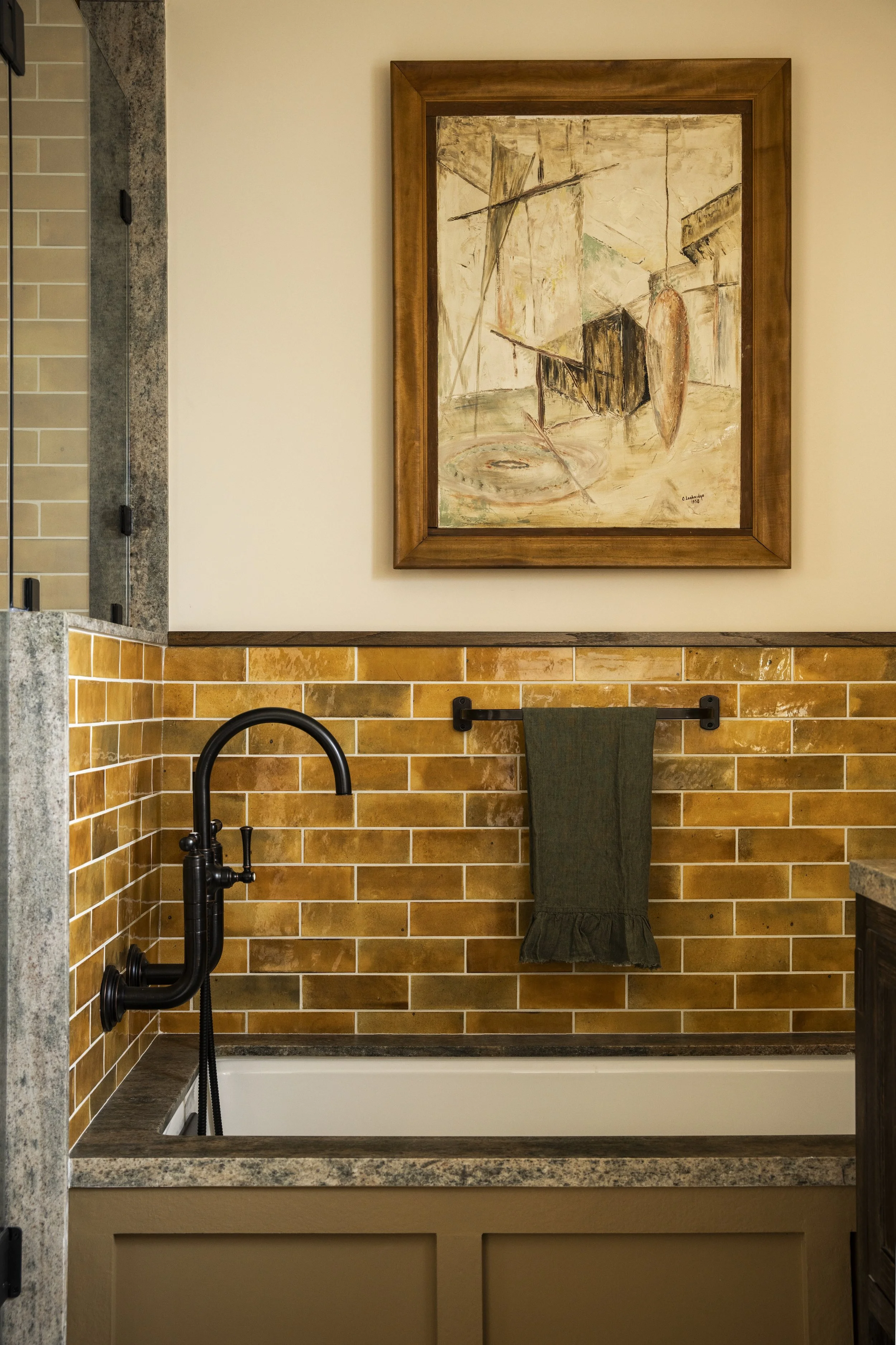 beau-geste-altadena-craftsman-bathroom-bathtub.jpg