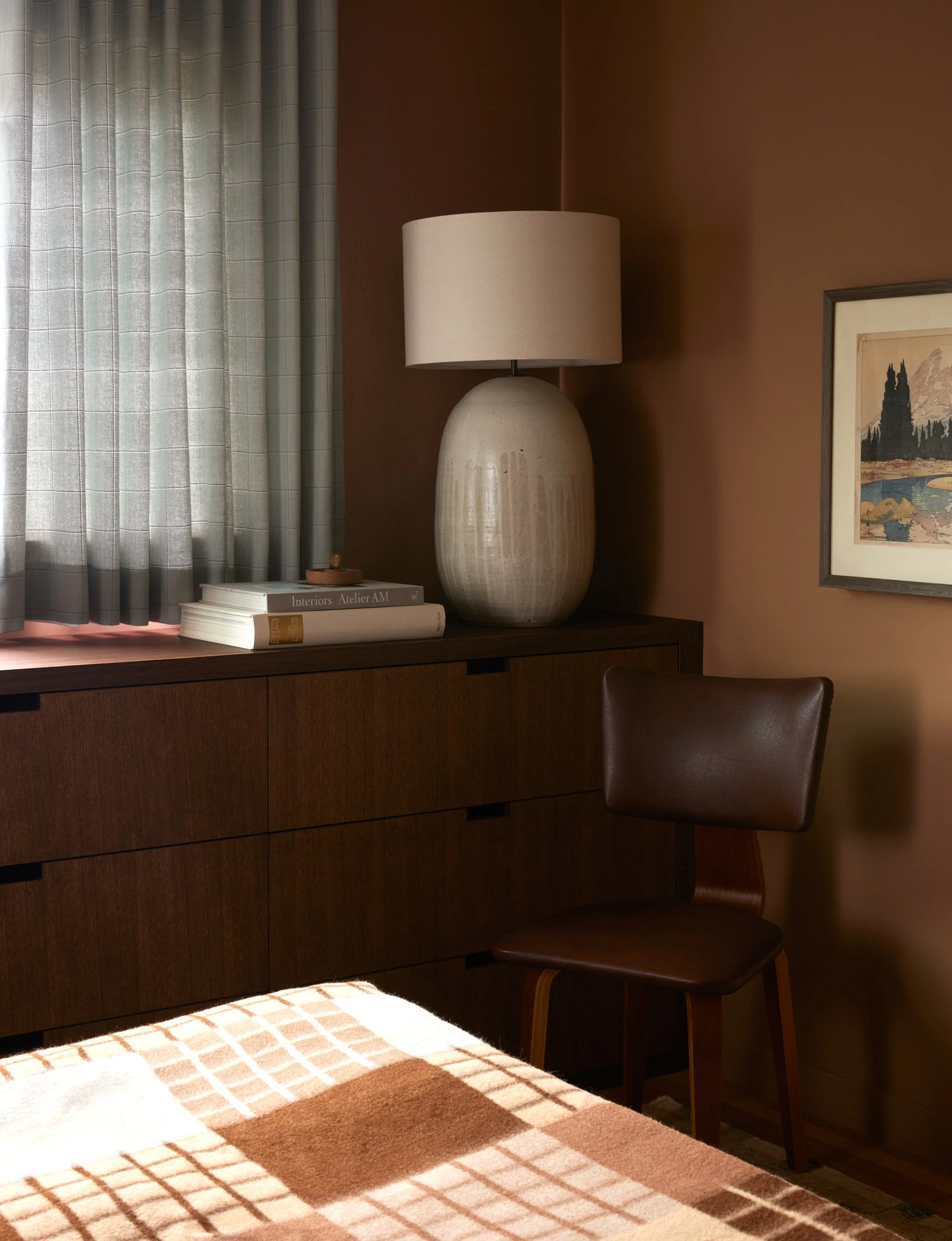 beau-geste-glassell-park-mcm-bed-light.jpg