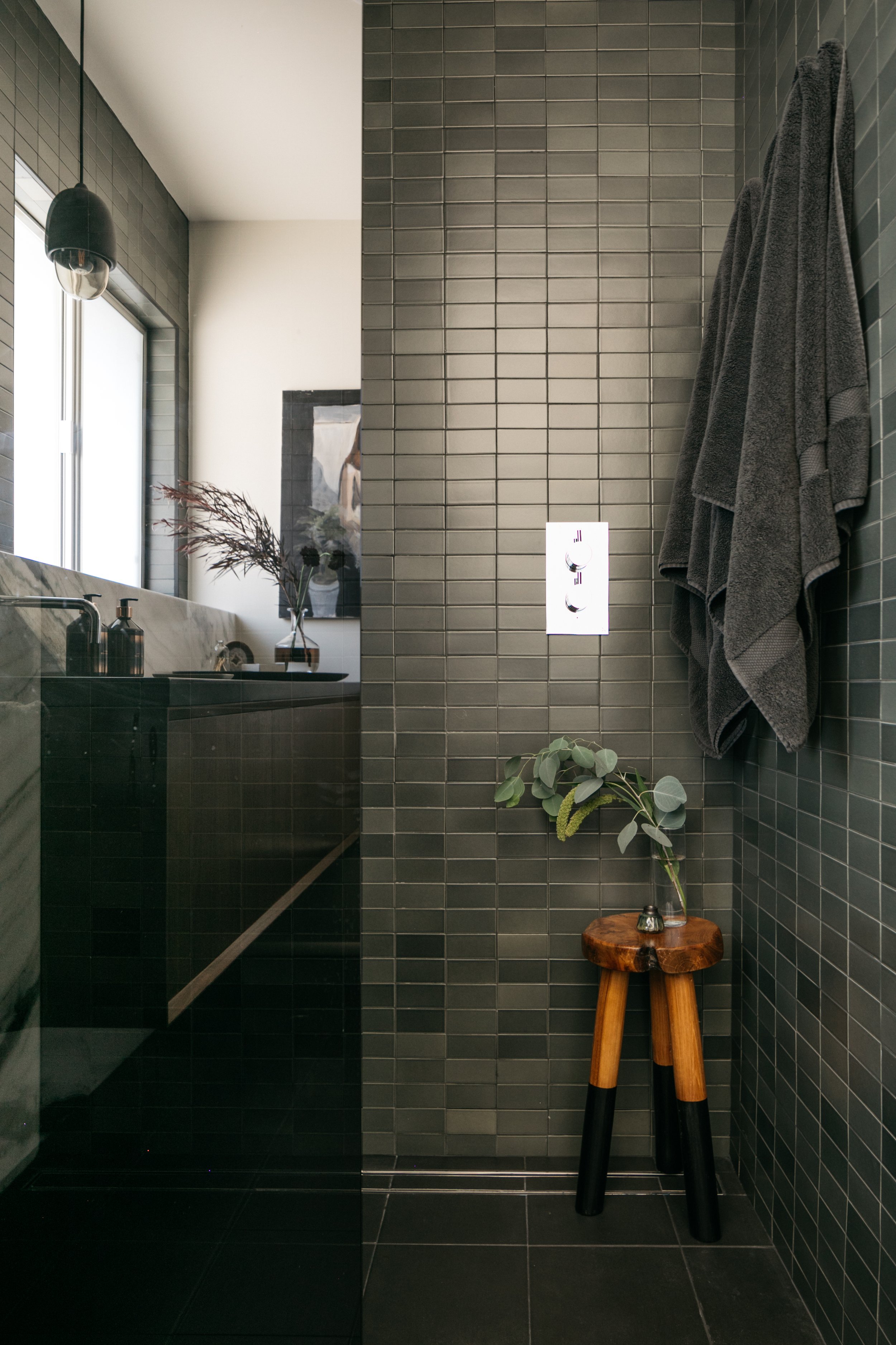 beau-geste-pasadena-mid-century-shower.jpg