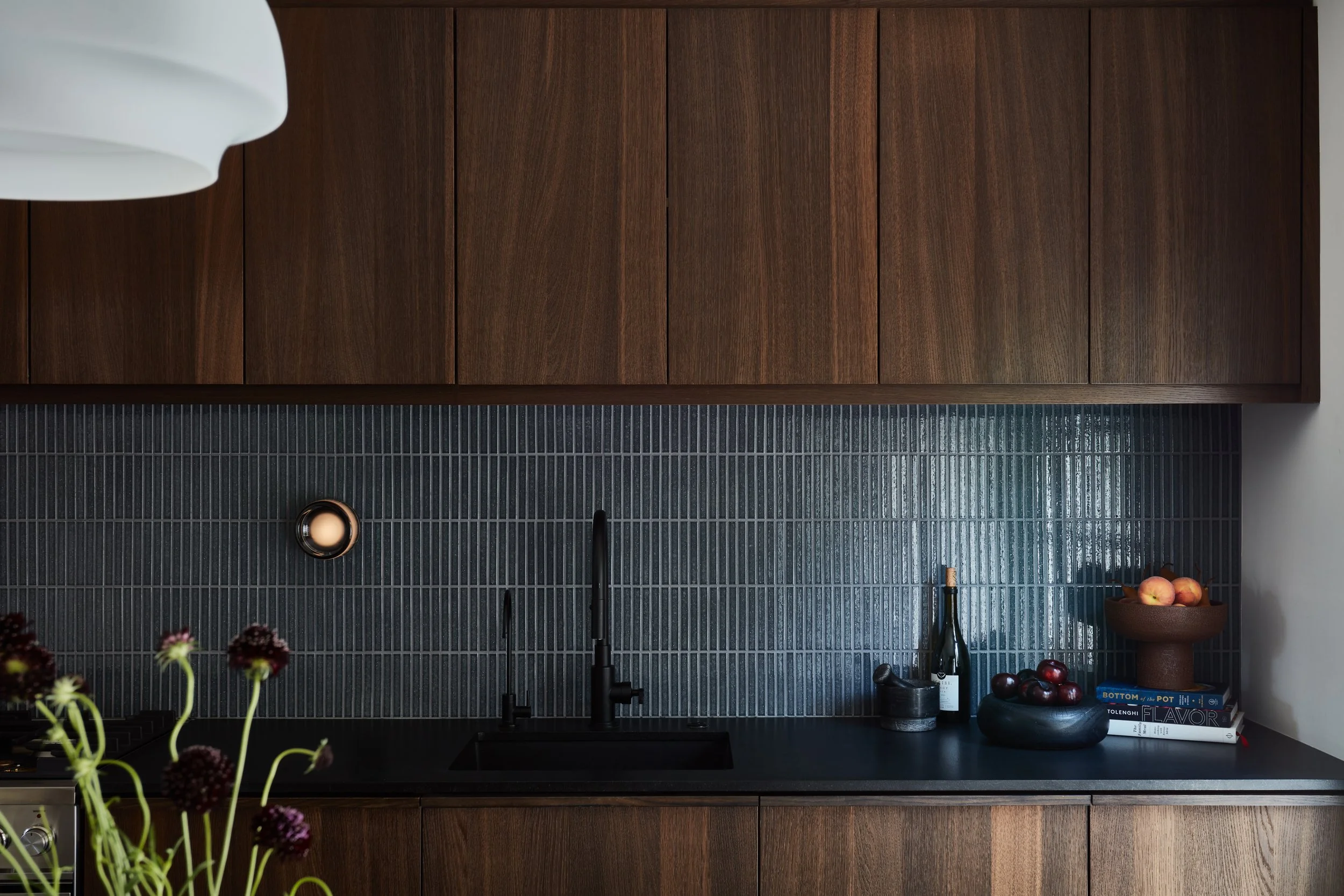 beau-geste-hollywood-townhouse-kitchen-counter3.jpg