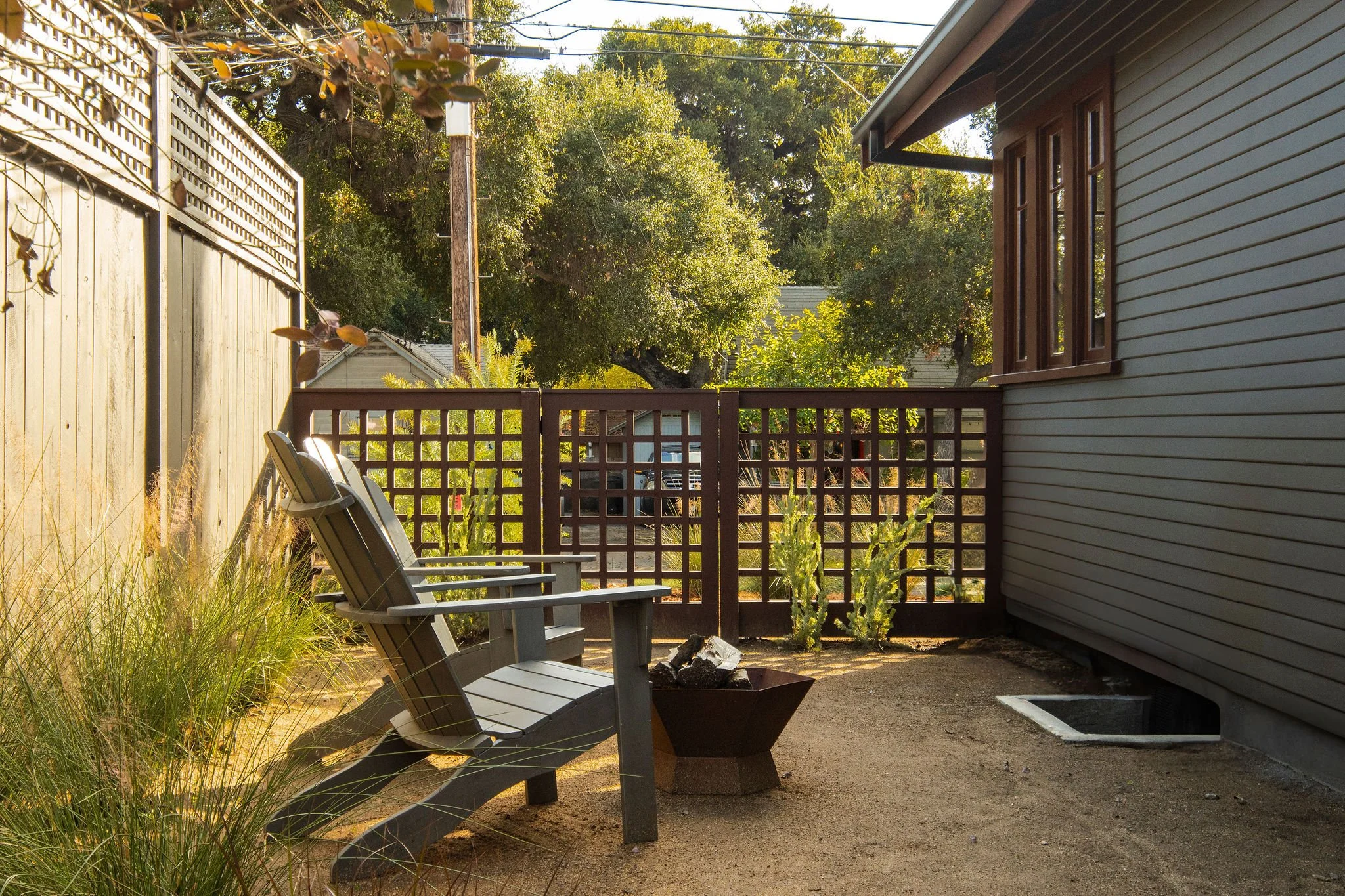 beau-geste-pasadena-craftsman-outdoor-chair.jpg