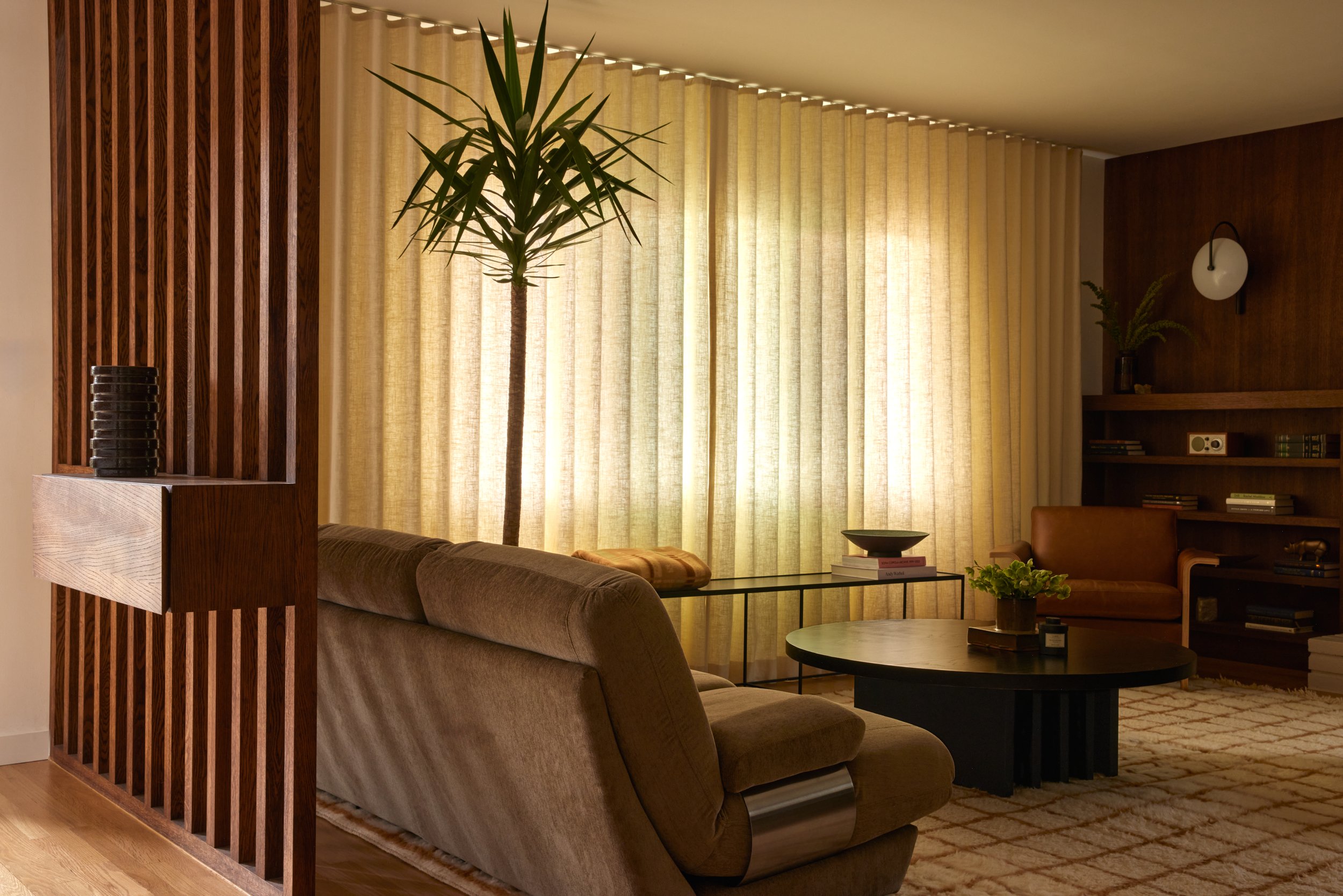 beau-geste-glassell-park-mcm-living-windows.jpg