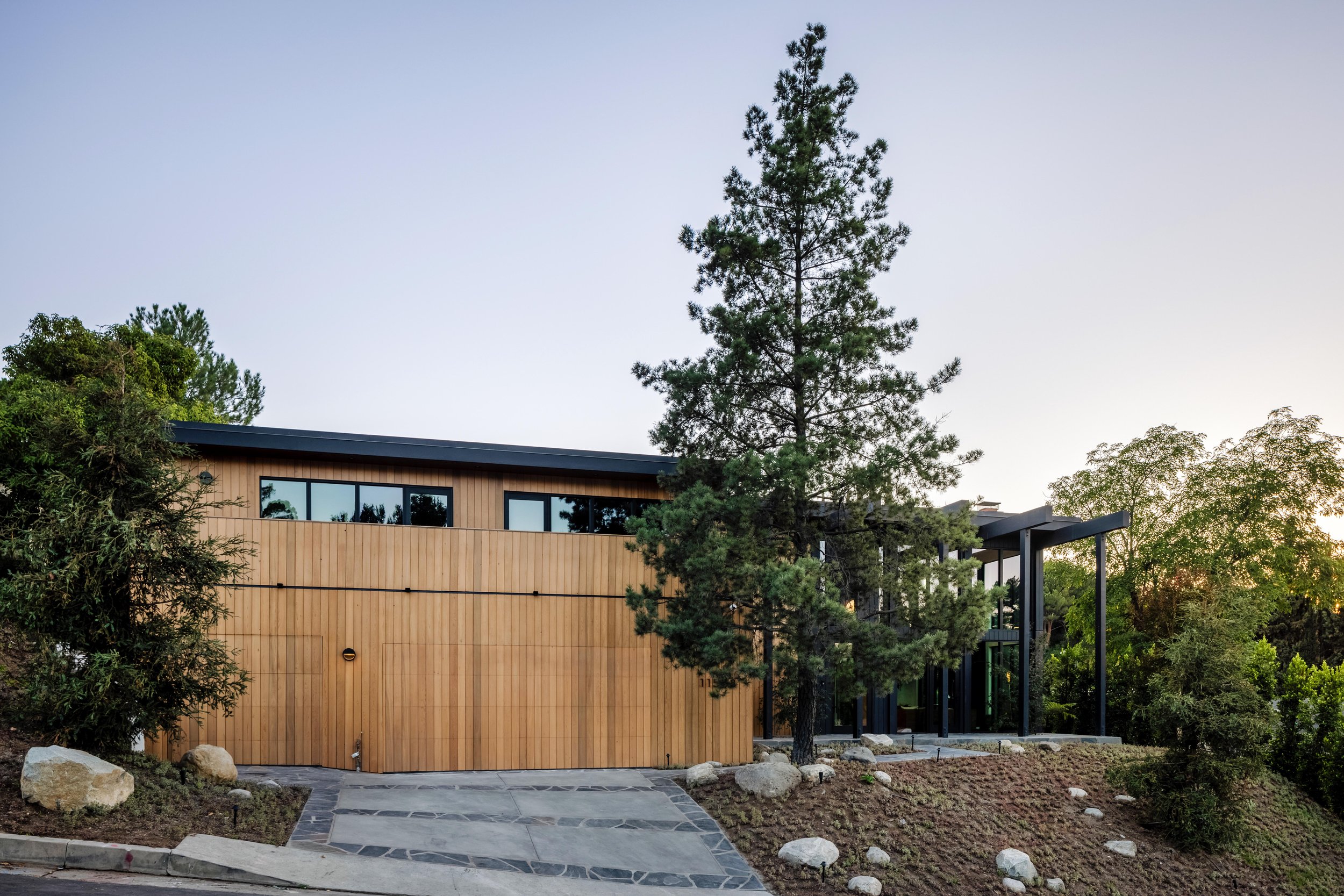 beau-geste-studio-century-mcm-exterior4.jpg