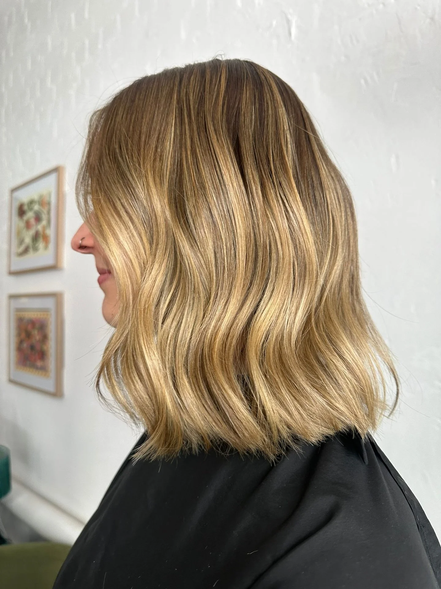 After one year of no colour, this blonde refresh is everything 😍

Book your appointment today - link in bio or DM! 

📍Hawthorn, Melbourne 

#hairtransformation #hairrefeesh #hair #hairsalon #melbourne #salon35018 #blonde #blondebalyage #balyage #go