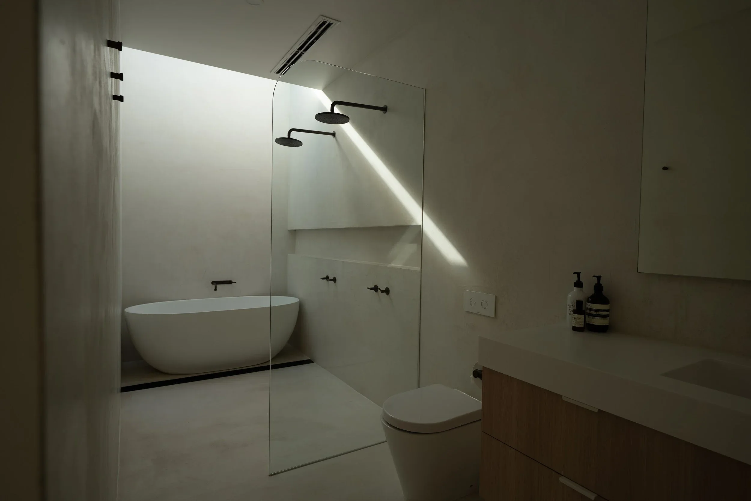 x-bond microcement bathroom