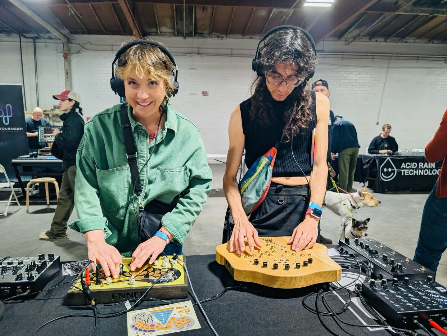 Memories from Day 1 @buchla_n_friends ! Thank you for coming by, we hope to see you tomorrow🔥. Come say hello, check out @somasynths instruments and all the amazing exhibitors! 

If you attended what did you love most?? 

Thank you @bbartokk and @co