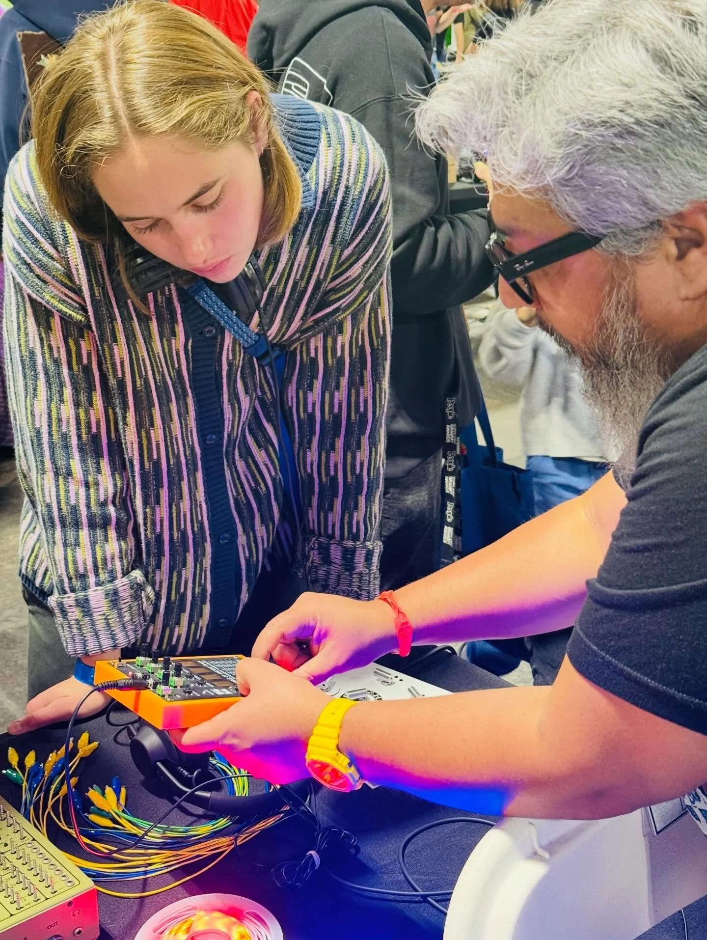 Memories from Day 2 @buchla_n_friends ! Thank you so much for coming to see our booth &hearts;️. We hope you enjoyed learning about @somasynths instruments and meeting our team. Amazing community as always! 

Looking forward to meeting new folks at t