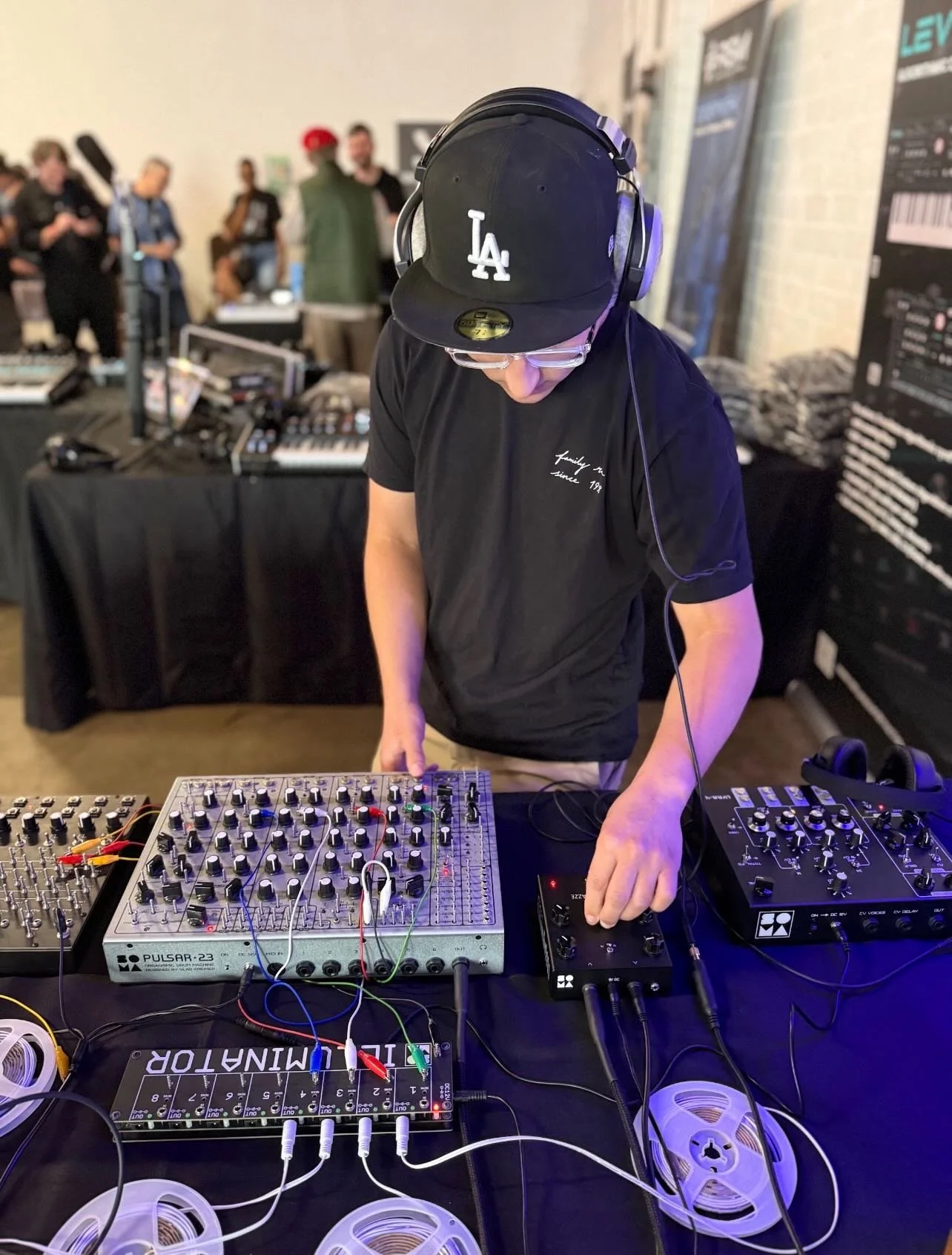 That&rsquo;s a wrap for Day 1 @synthexpo in Los Angeles with the SOMA US Team! See you tomorrow 🔥🔊 . 

We will be here tomorrow from 10:30-5PM, come try @somasynths and meet some of the team. 

Where: DAF Studios 2234 W Temple St 
Tickets: synthand