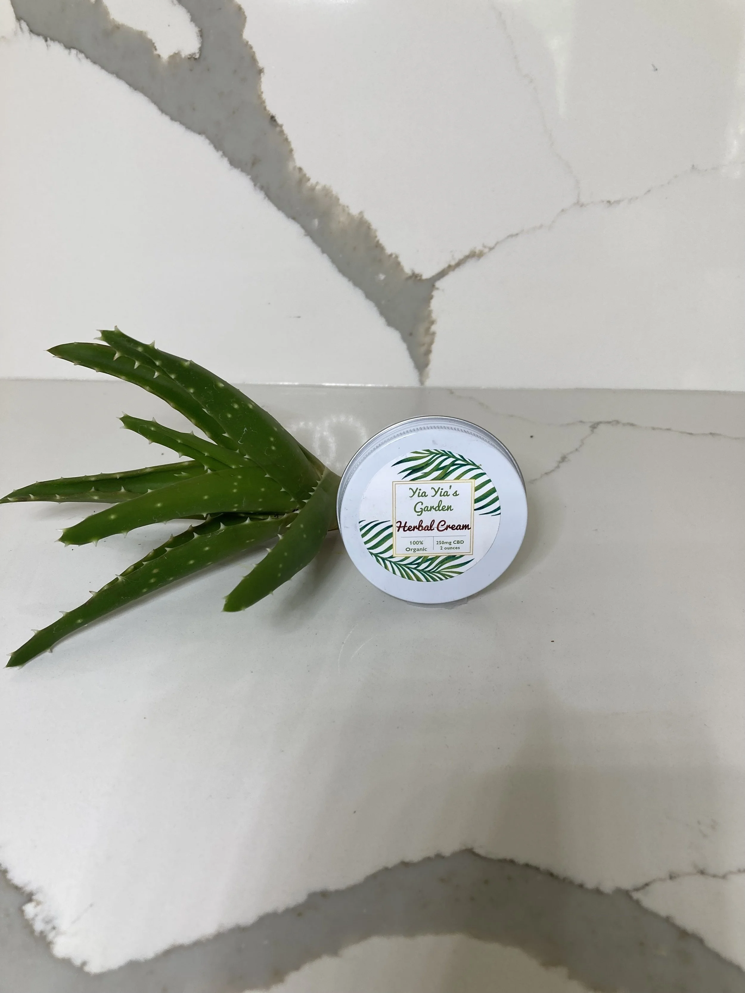 YIAYIA_PRODUCT IMAGE 2.jpg