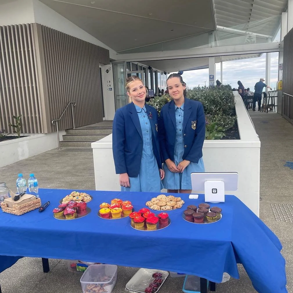 🌟🌟A huge THANK YOU to Gabby and Olivia from Walford! 🌟🌟

West Beach SLSC are so grateful to these two incredible young women who gave up their Sunday to bake and sell delicious treats at West Beach SLSC to support our Migrant and Refugee Program.