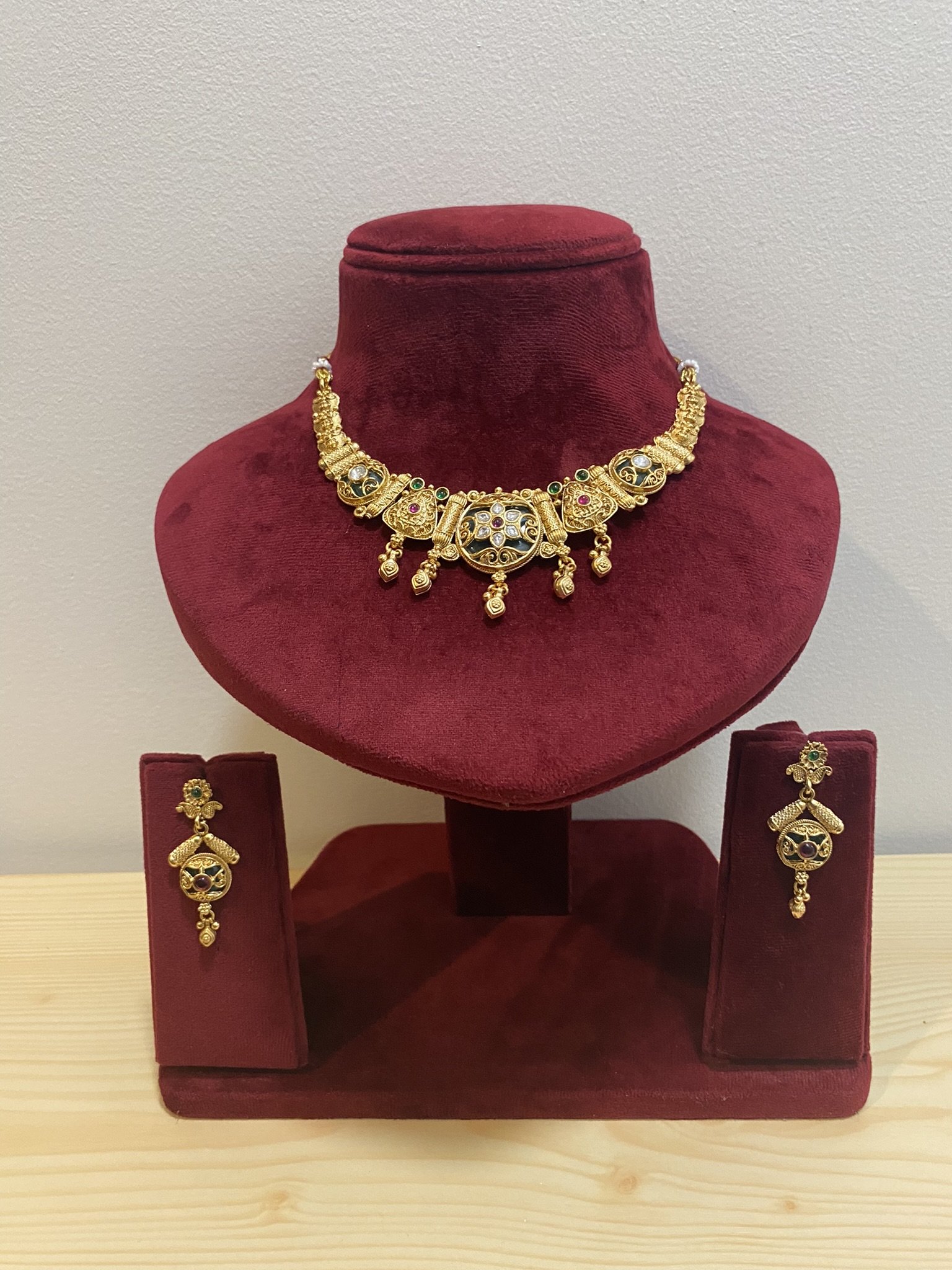 Heritage Set with Earrings