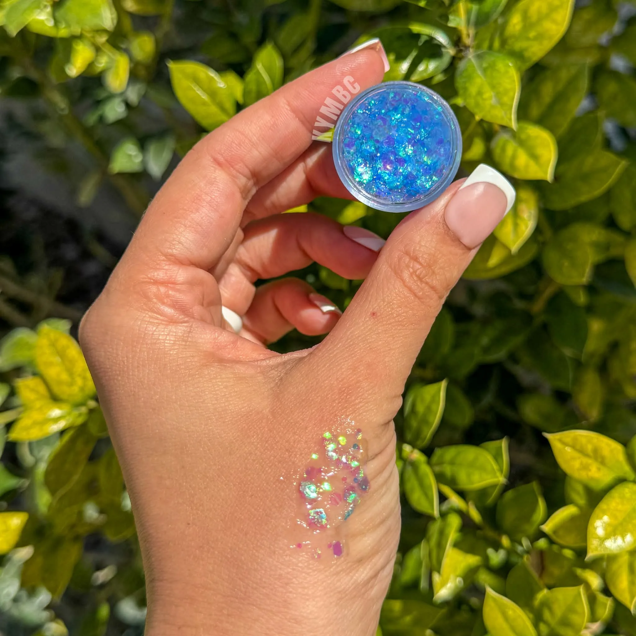 POOL DAYS HAIR GLITTER