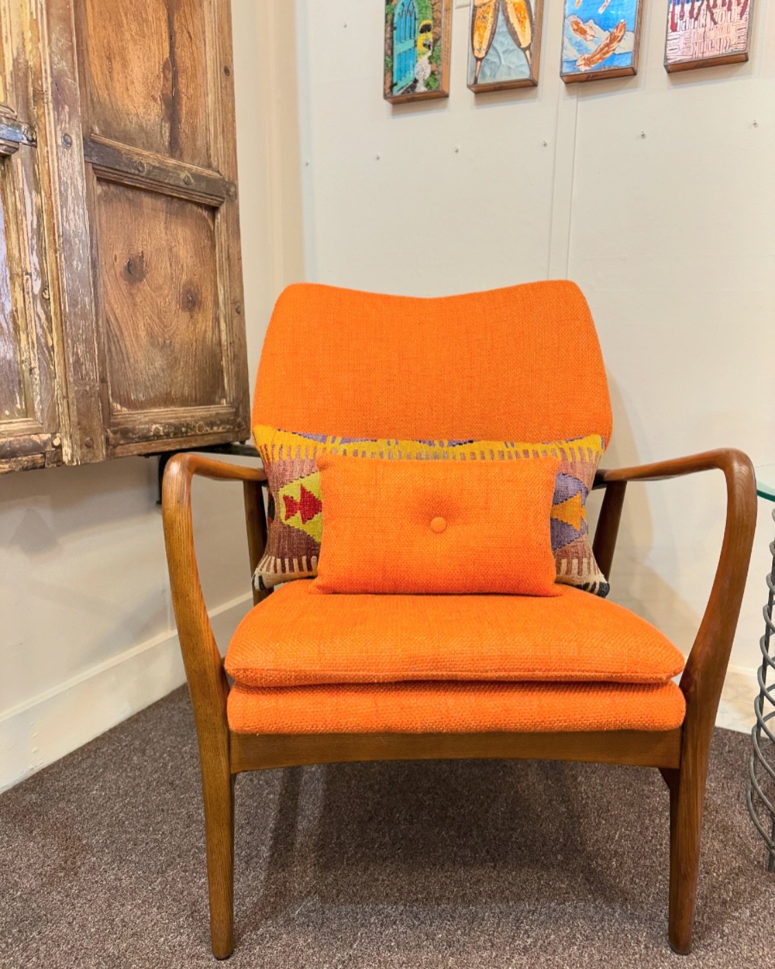 Revitalize your living space with our stunningly vibrant chair. Add a pop of color and style to your home decor with this eye-catching piece. It&rsquo;s sure to elevate your seating experience and make a statement in any room 🧡

Stop in and shop our