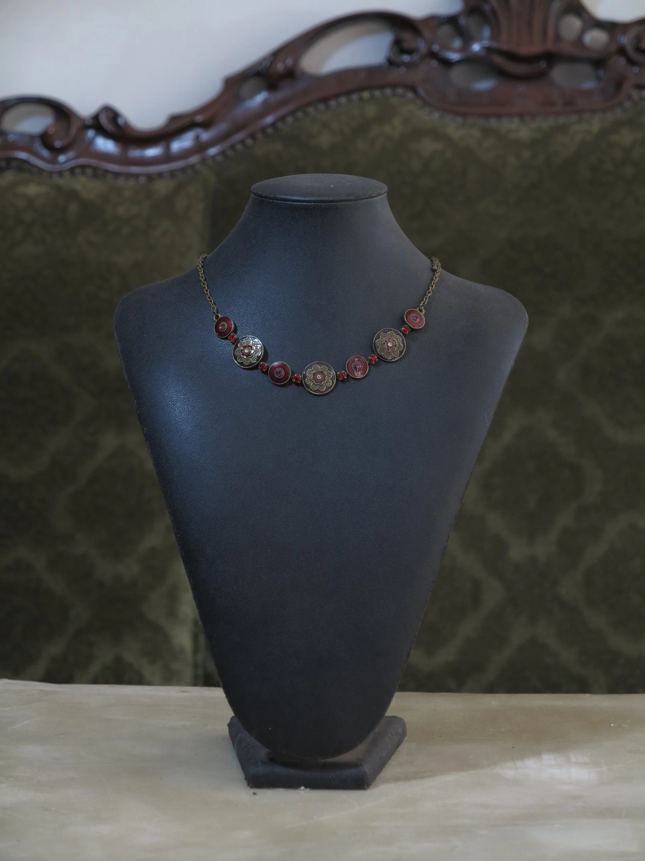 Akako Necklace