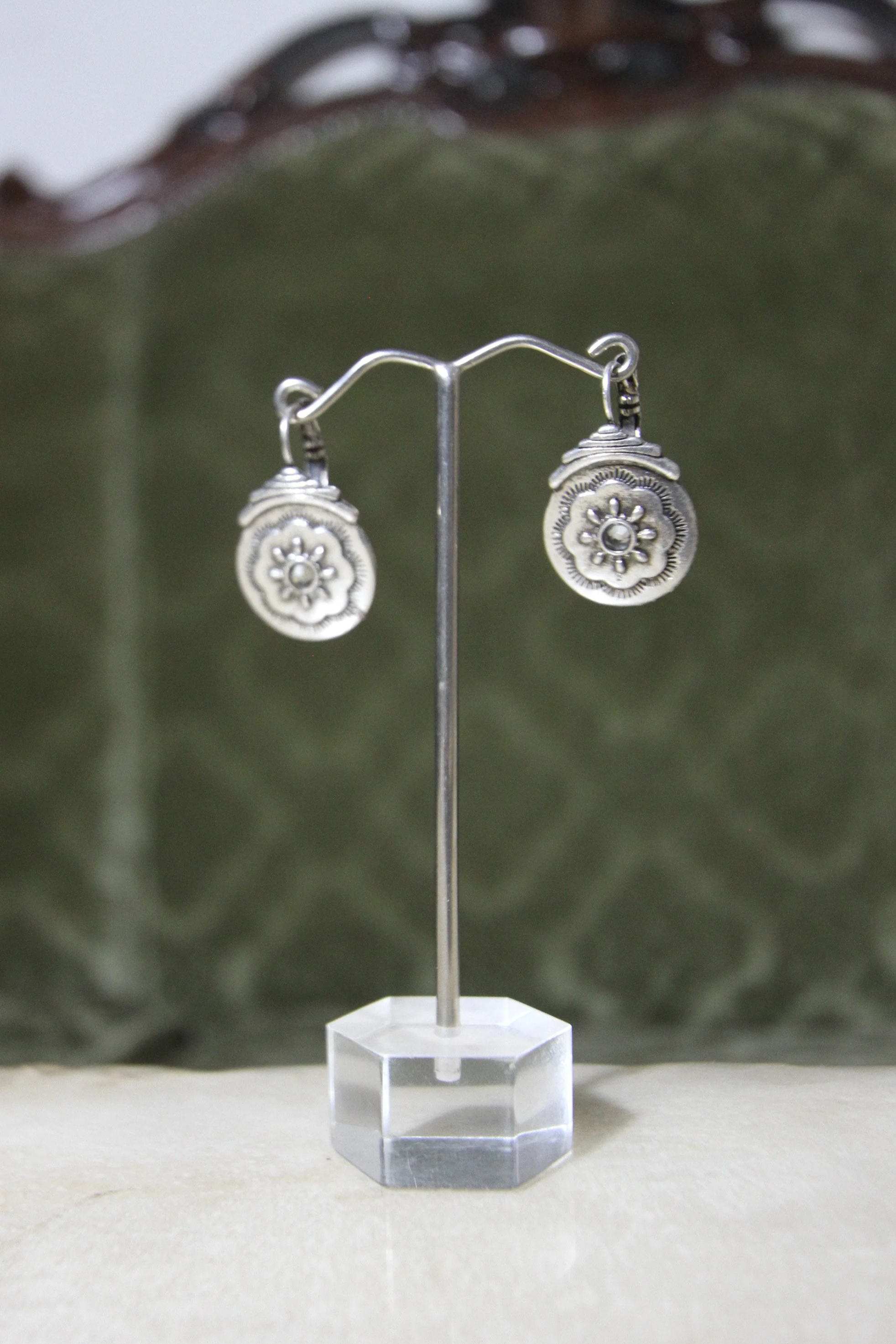 Gazer Circle Silver Earrings