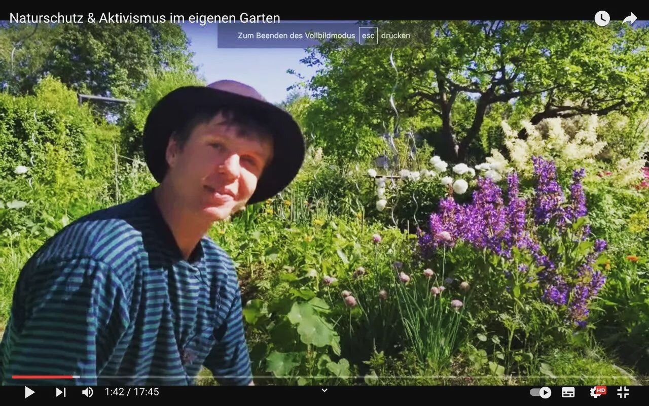 Naturschutz &amp; Aktivismus im eigenen Garten mit Adrian 
https://youtu.be/tp4p6U4UTNM

#garten #natur #bodenfruchtbarkeit #lebendigkeit #regenerativefarming
