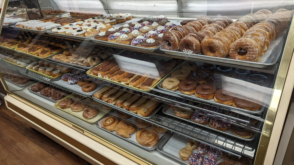 about-us-maggie-s-doughnuts